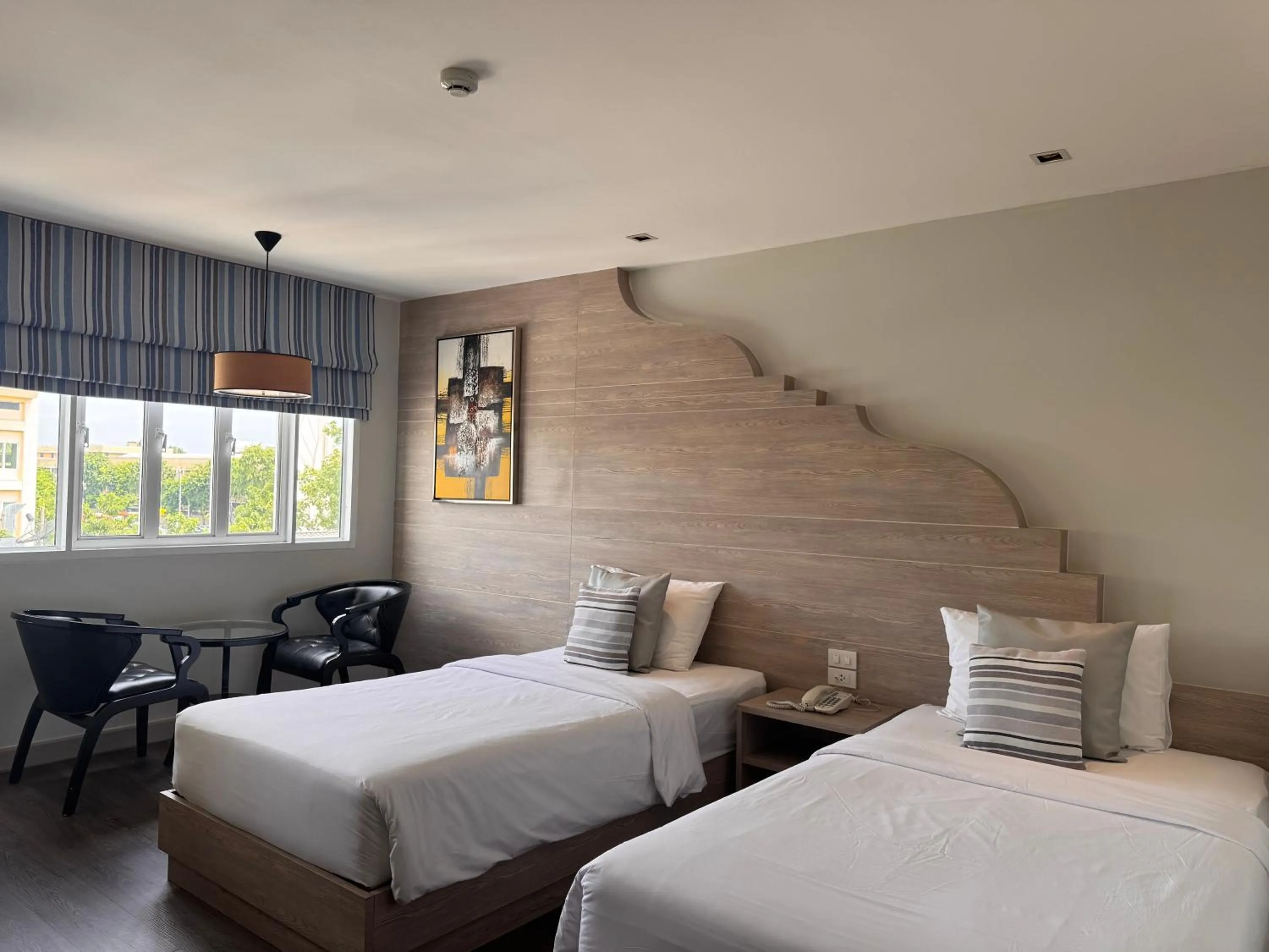 Superior Twin Room in Methavalai Residence Hotel