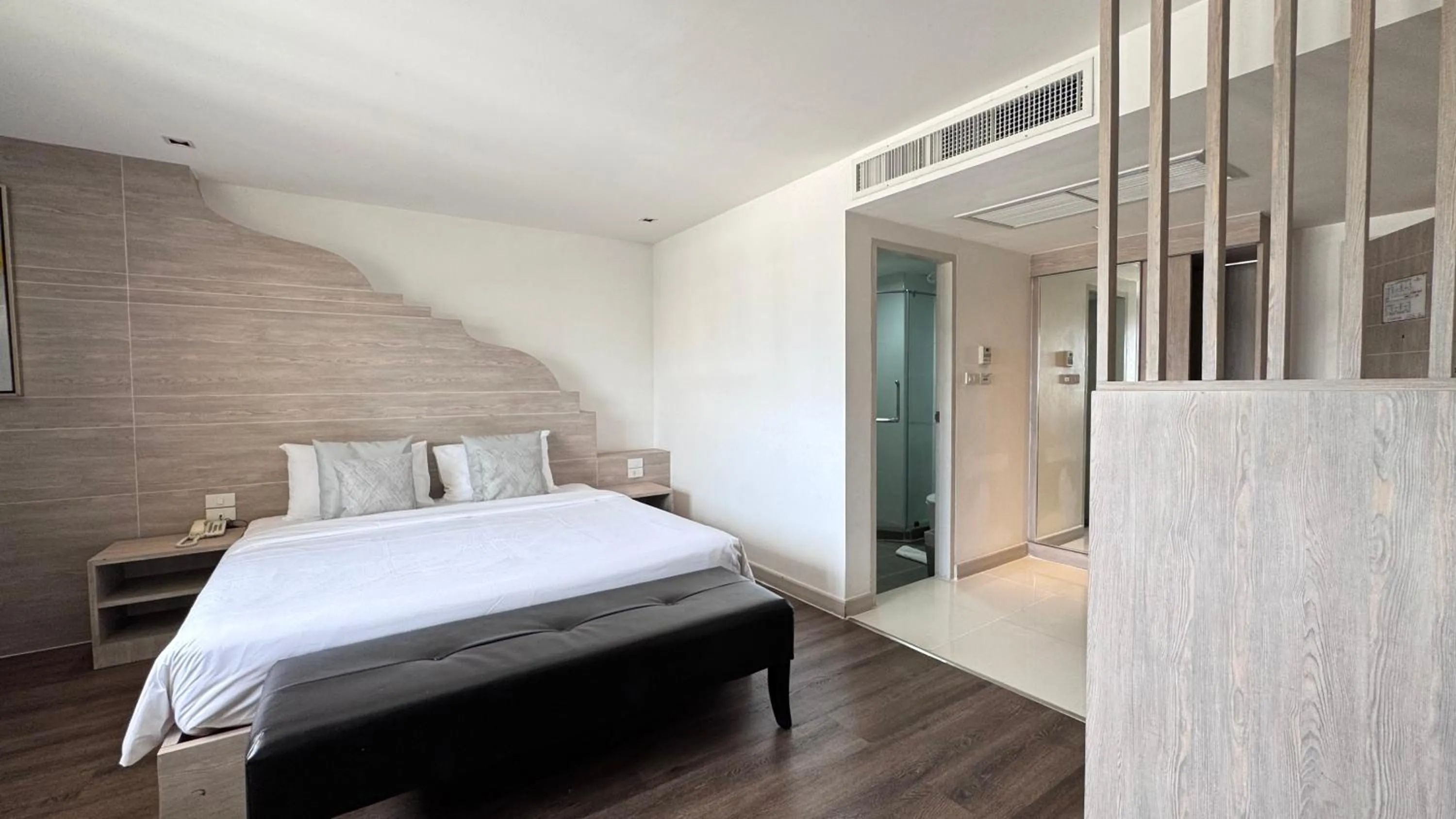 Deluxe Triple Room in Methavalai Residence Hotel