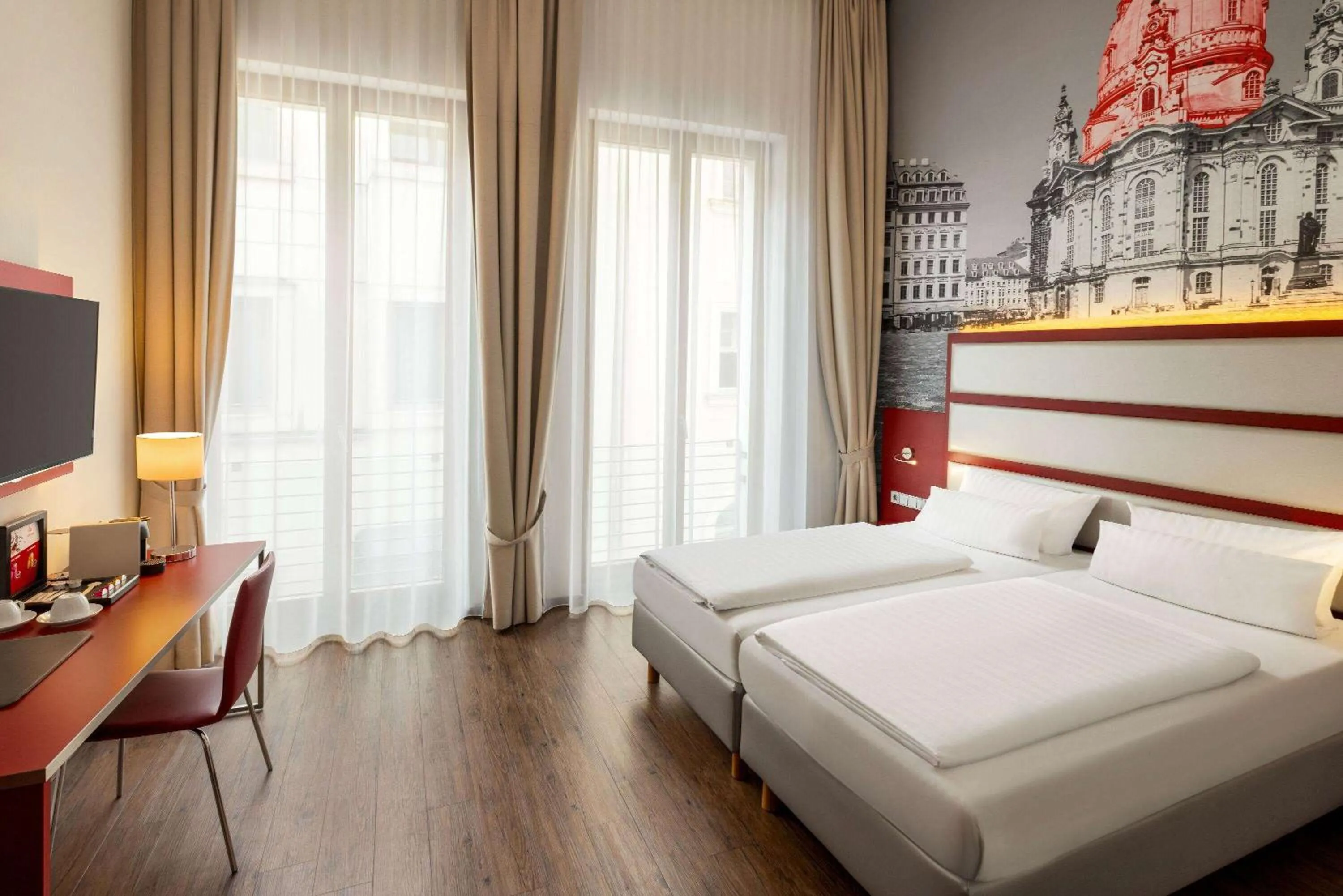 Twin Room in Amedia Plaza Dresden, Trademark Collection by Wyndham