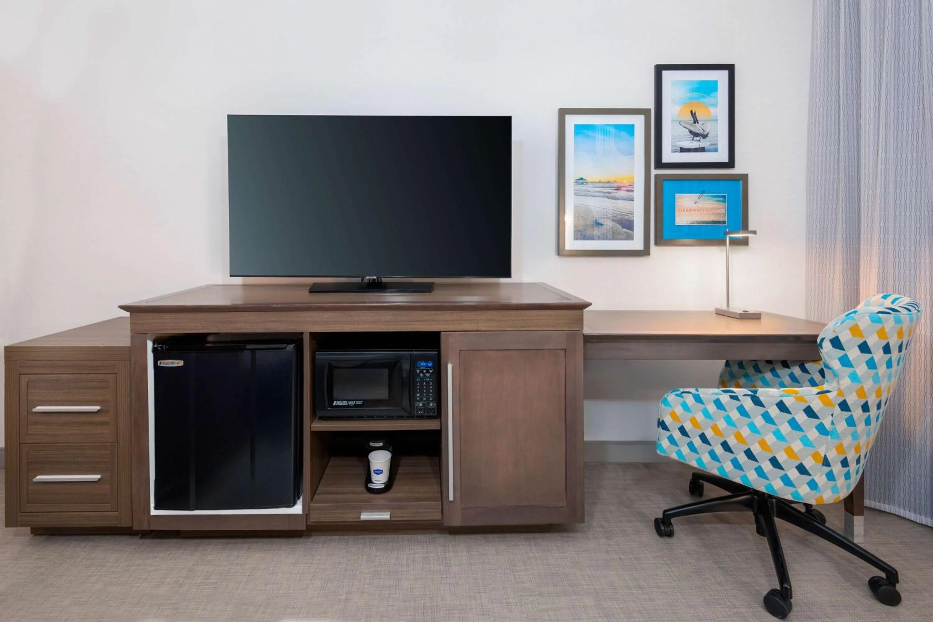 King Room with Beach View - Non-Smoking in Hampton Inn and Suites Clearwater Beach