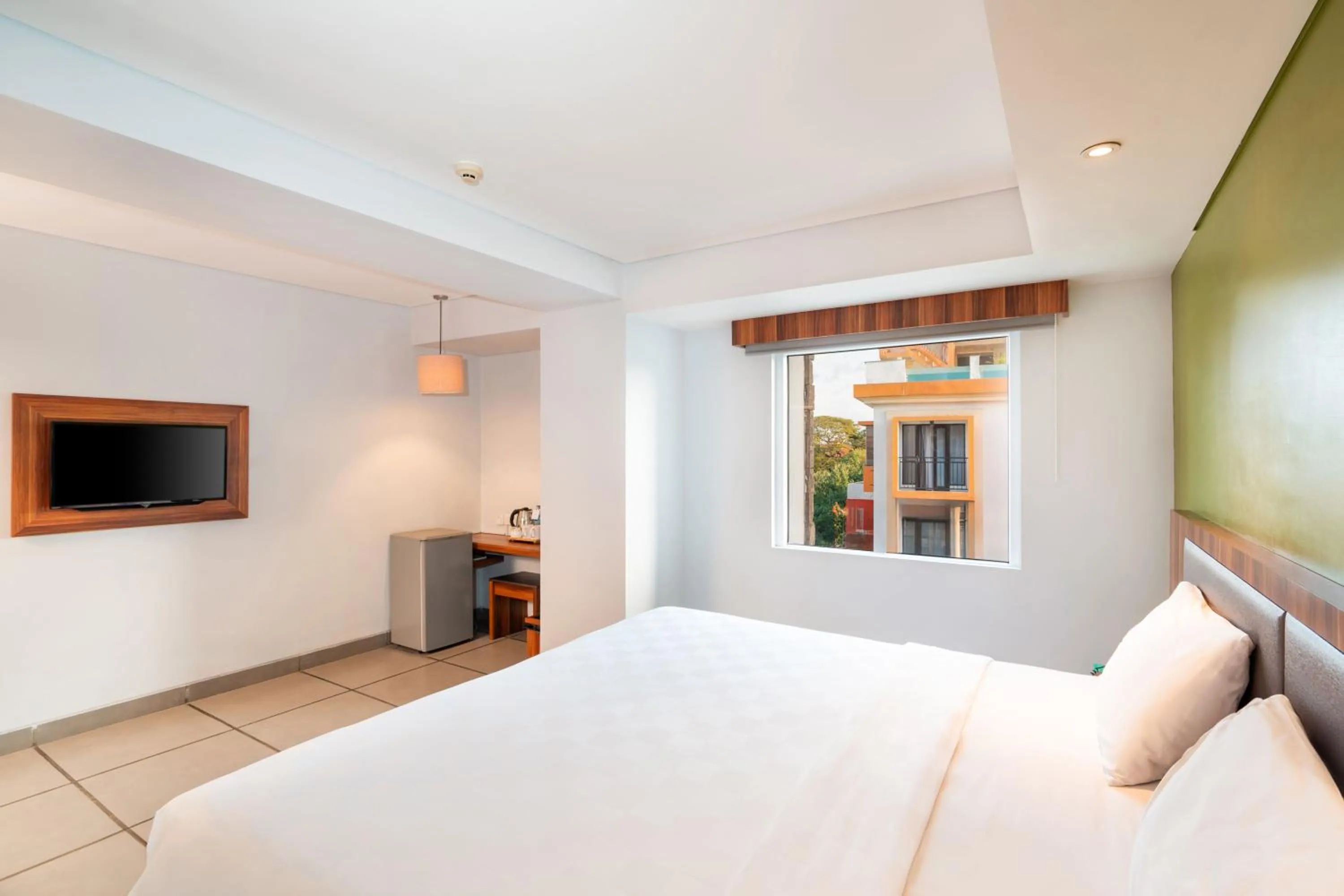 Super Express Queen Room in Swiss-Belexpress Kuta Legian