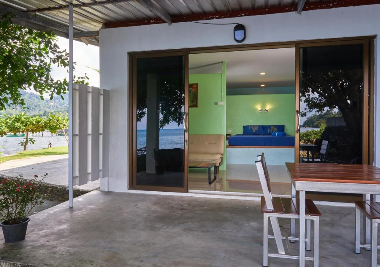 King Suite with Sea View in Elephant Bay Resort