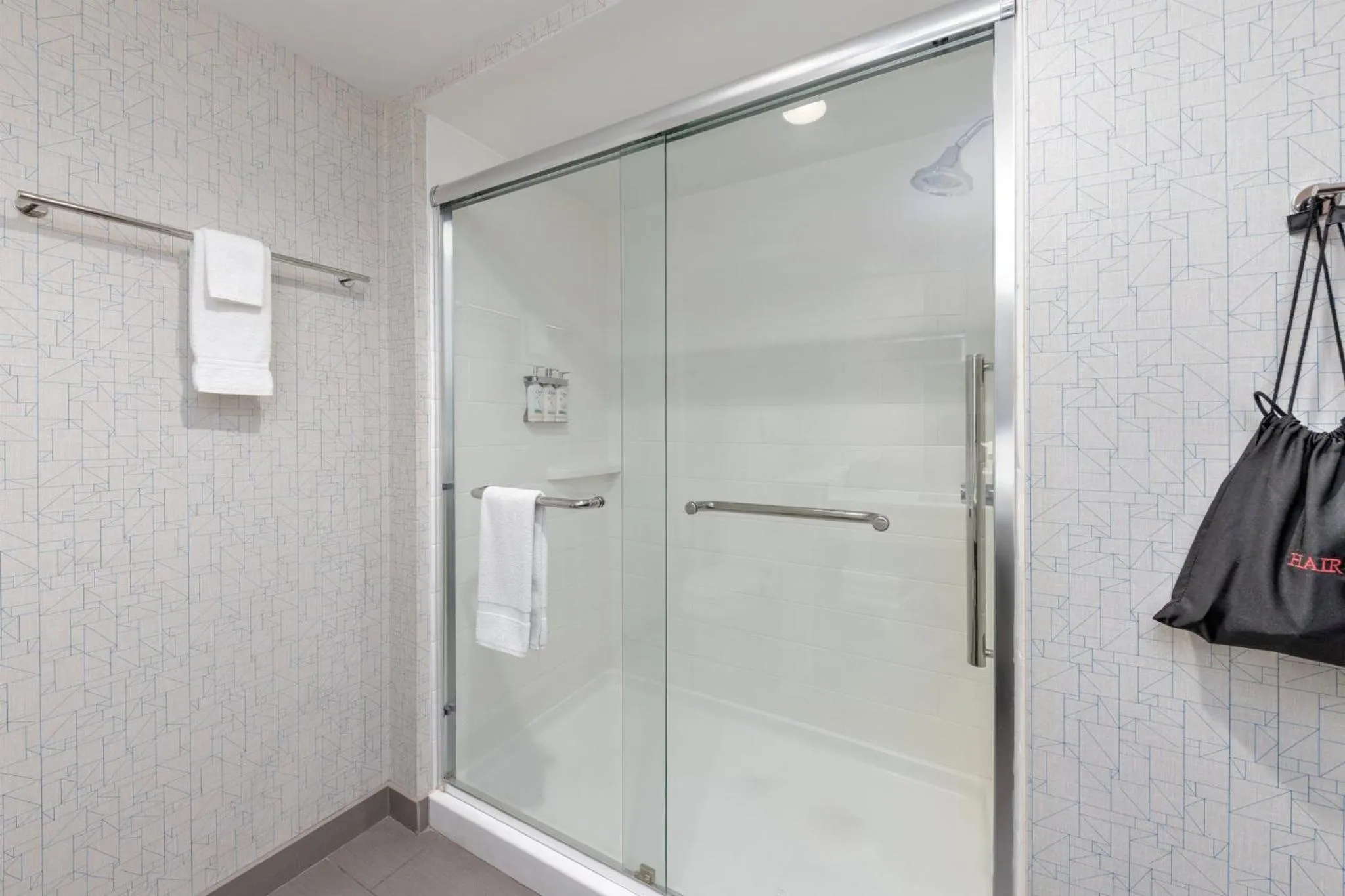 Standard Room with Two Queen Beds in Holiday Inn Express & Suites Moore by IHG