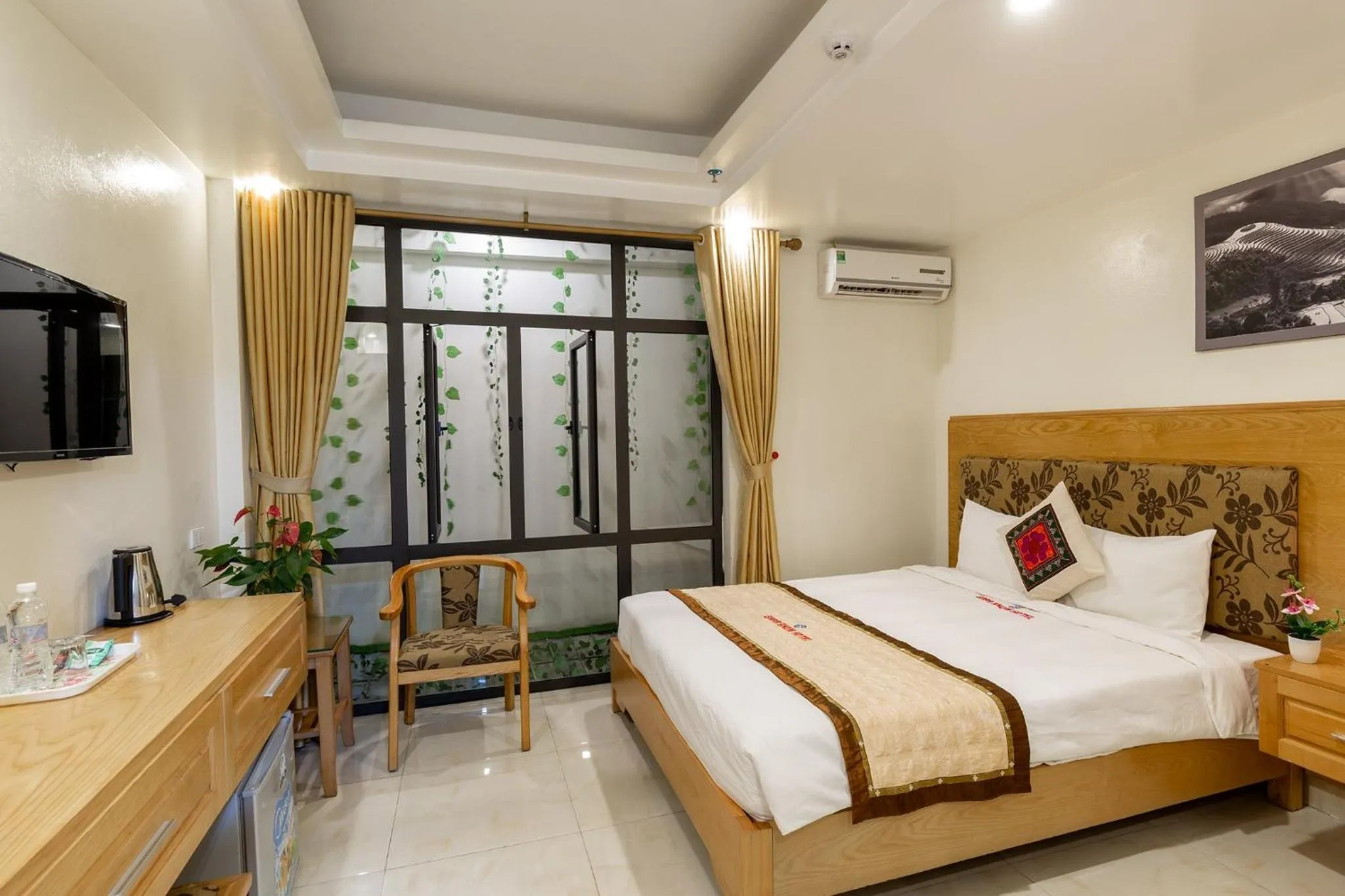 Superior King Room in Sapa Snow Hotel