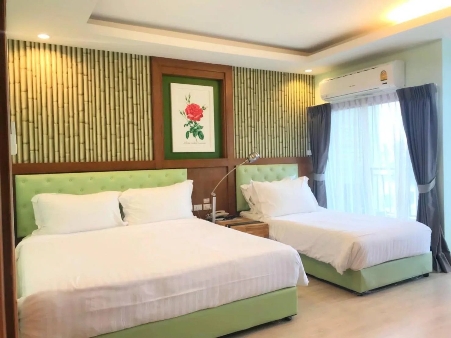 Deluxe Studio in Triple B Boutique Residence