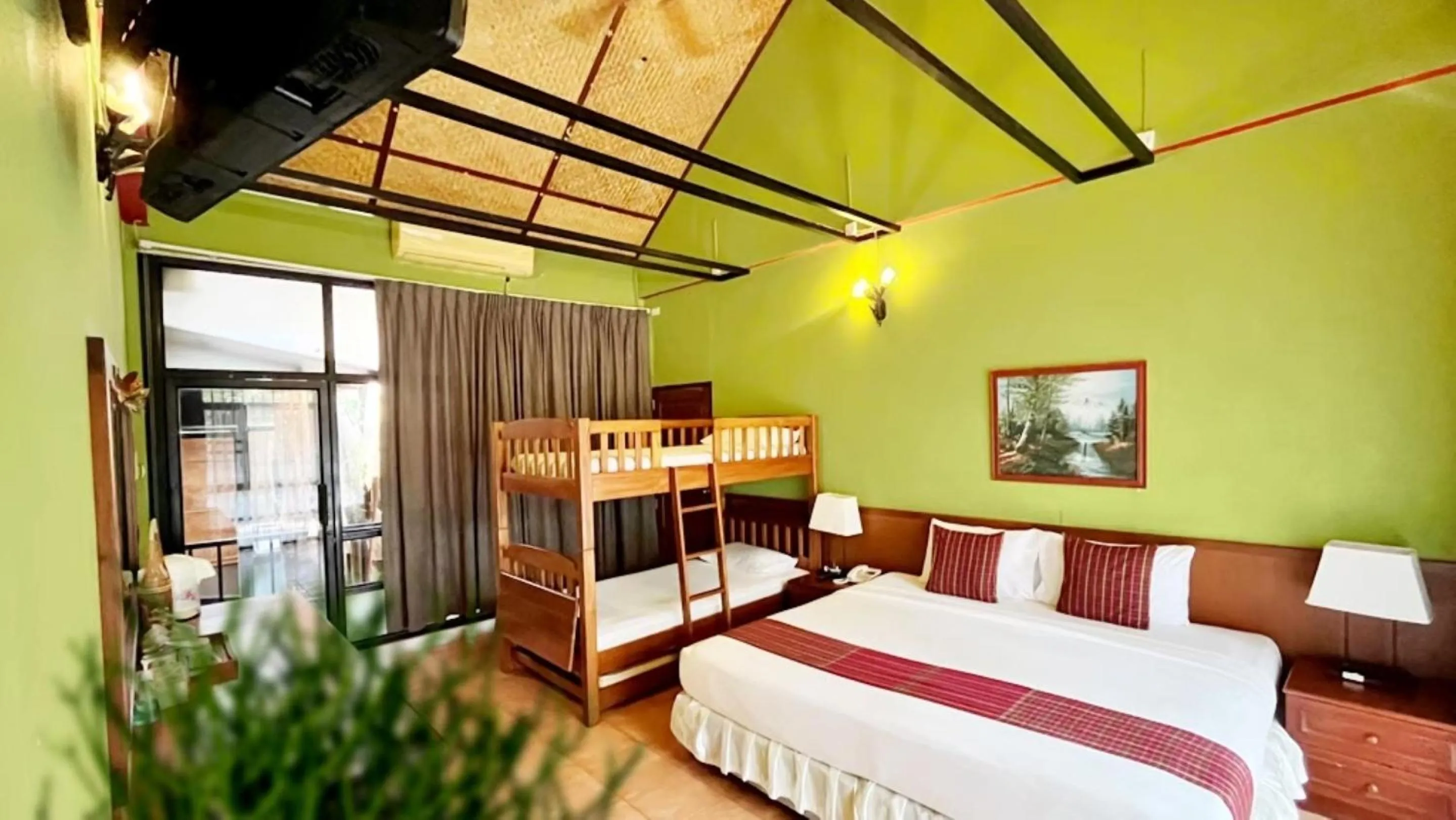 Big Bug Family in Birds and Bees Resort