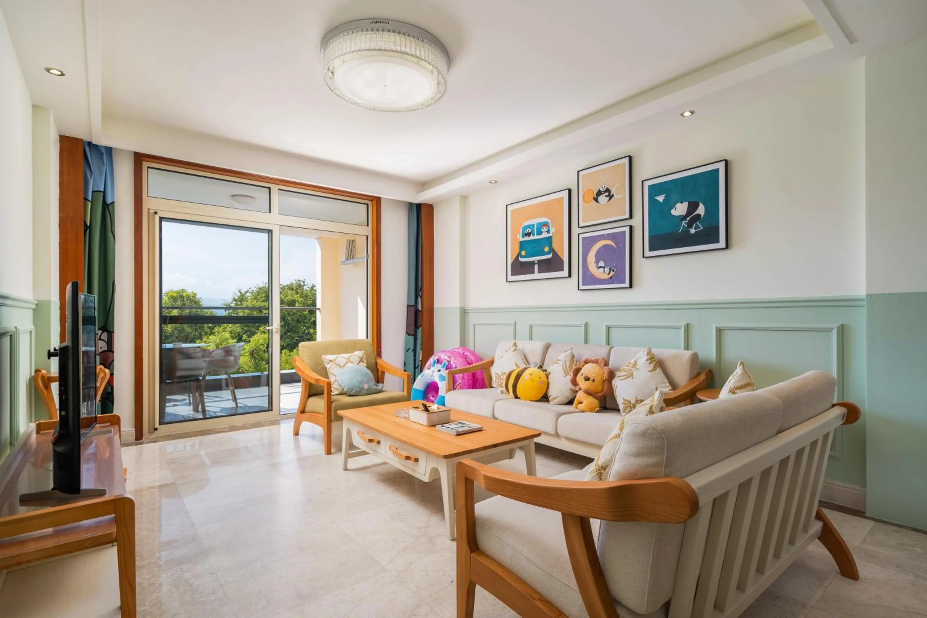 Two-Bedroom Apartment with Balcony in Sanya Yikehai View Apartments