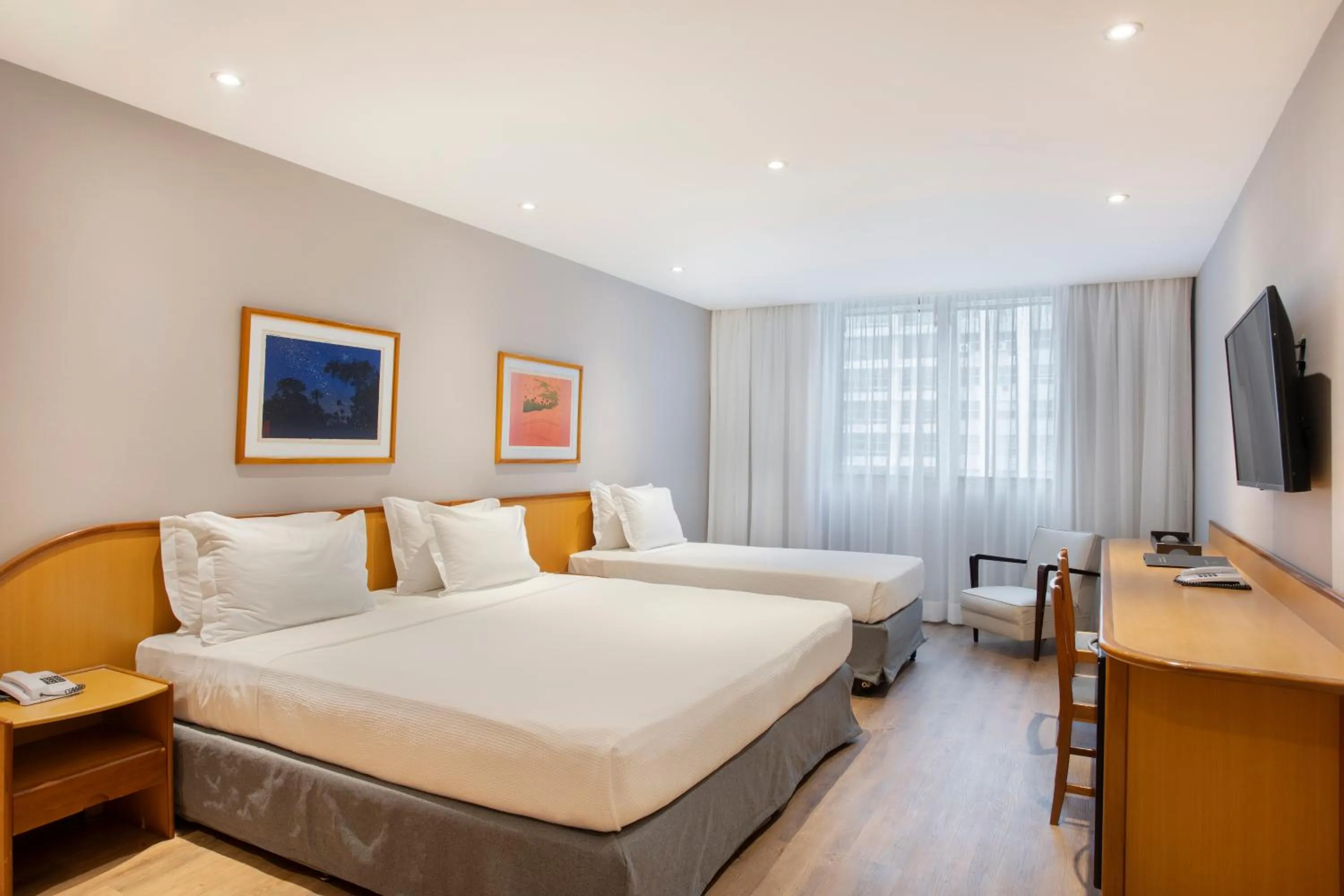 Superior Executive Family Plan - single occupancy in Windsor Guanabara Hotel