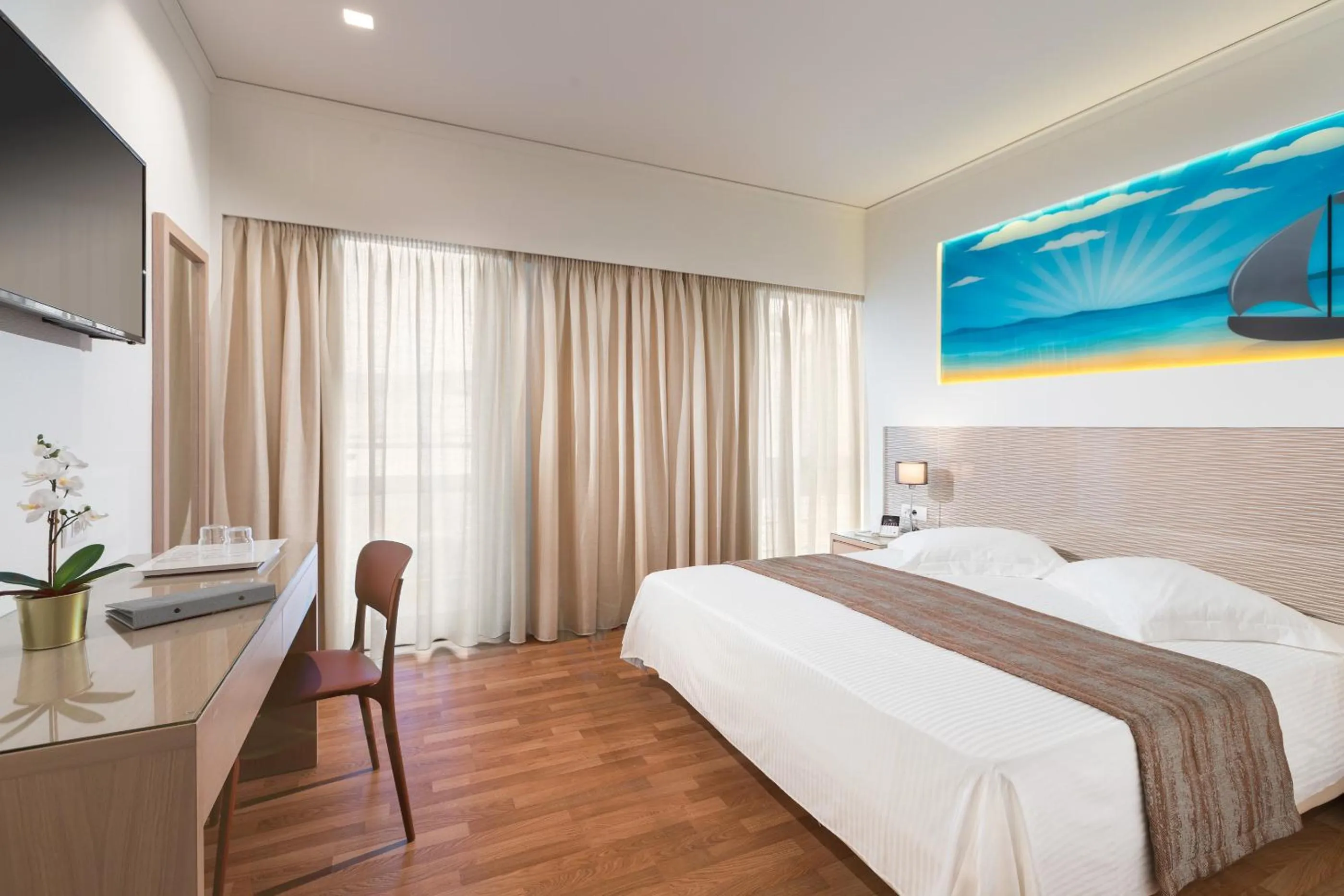 Promotional Twin Room in Alexandra Hotel&Apartments