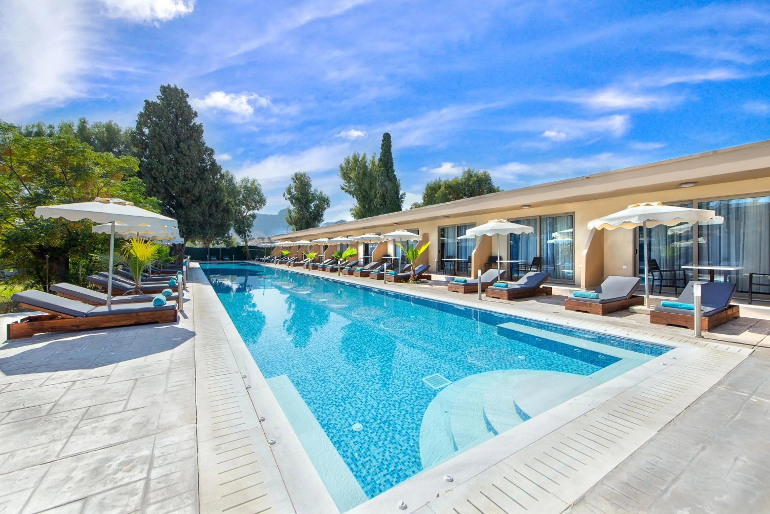 Triple Room with Private Pool in Marathon Hotel - All Inclusive