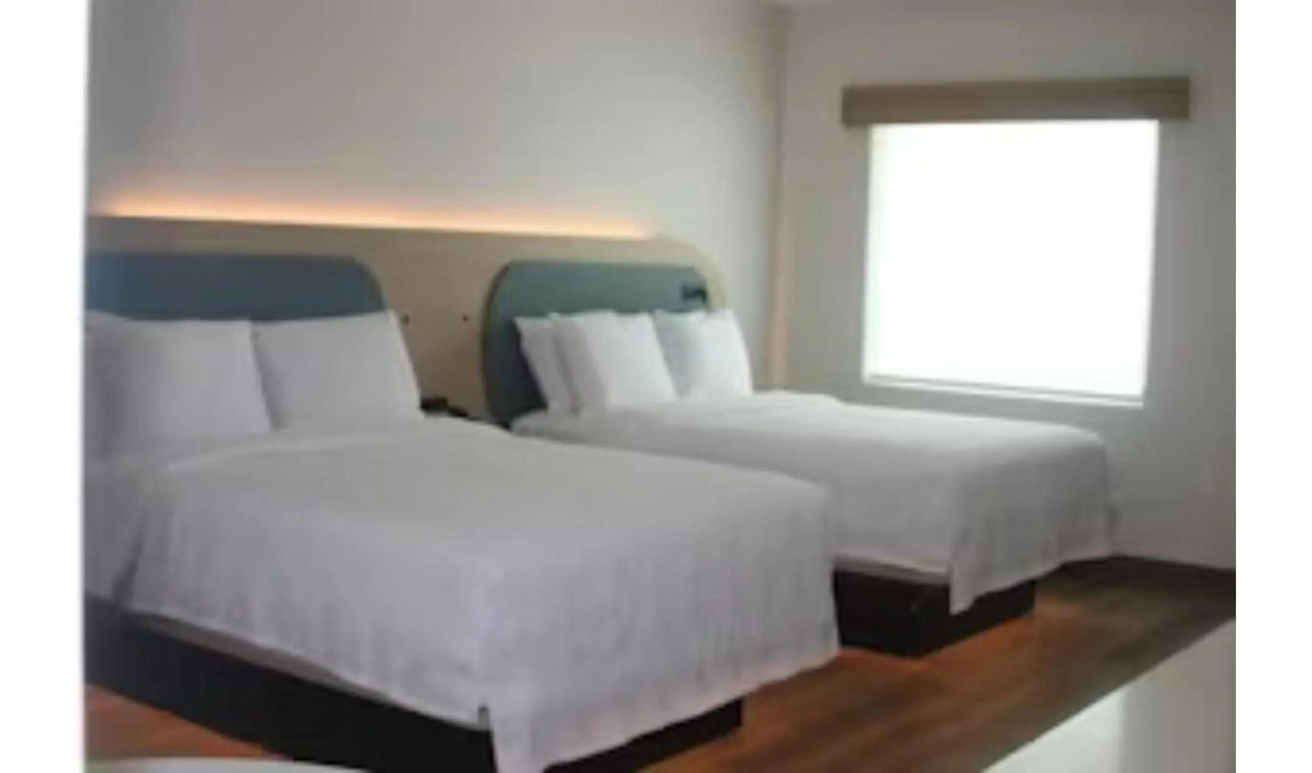Premium Two Queen Room with Balcony in Hotel Lydia