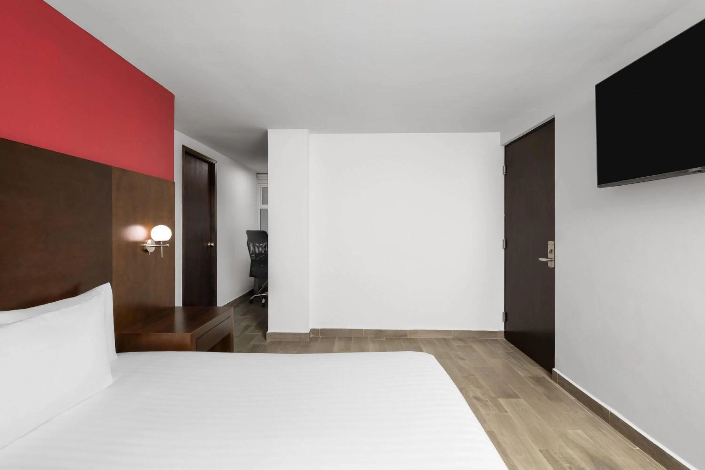 Double Room - Non-Smoking in Ramada by Wyndham Tampico Centro