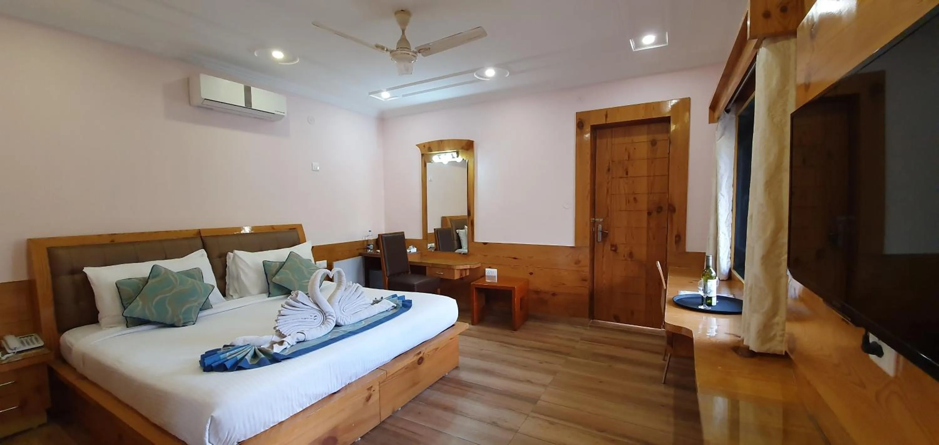 Family Junior Suite - single occupancy in Quartz Himalayan Brothers