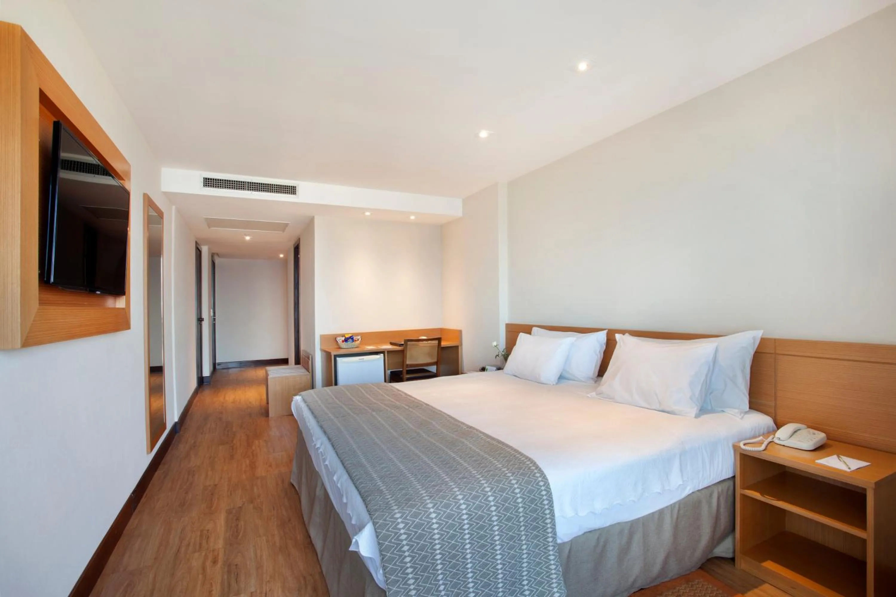 Standard Double Room - single occupancy in Windsor Palace Copacabana