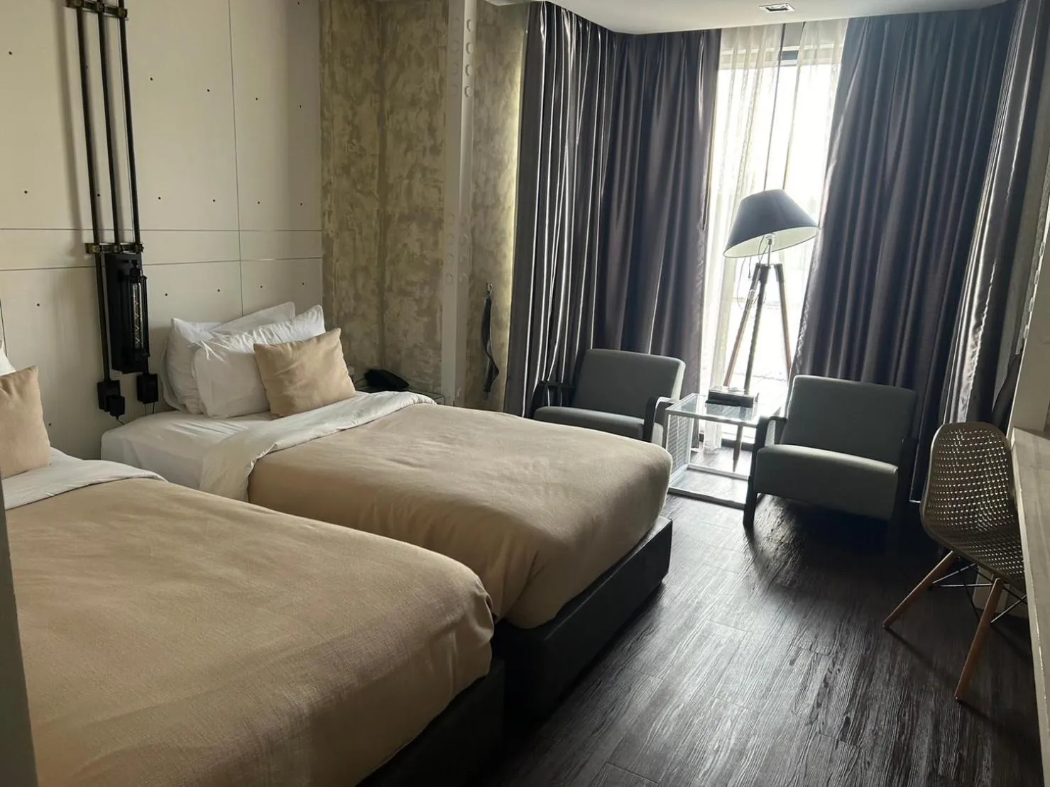 Standard Twin Room in S Hadyai Hotel