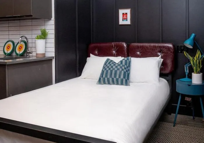 Superior Queen Room in The Chicago Hotel Collection River North