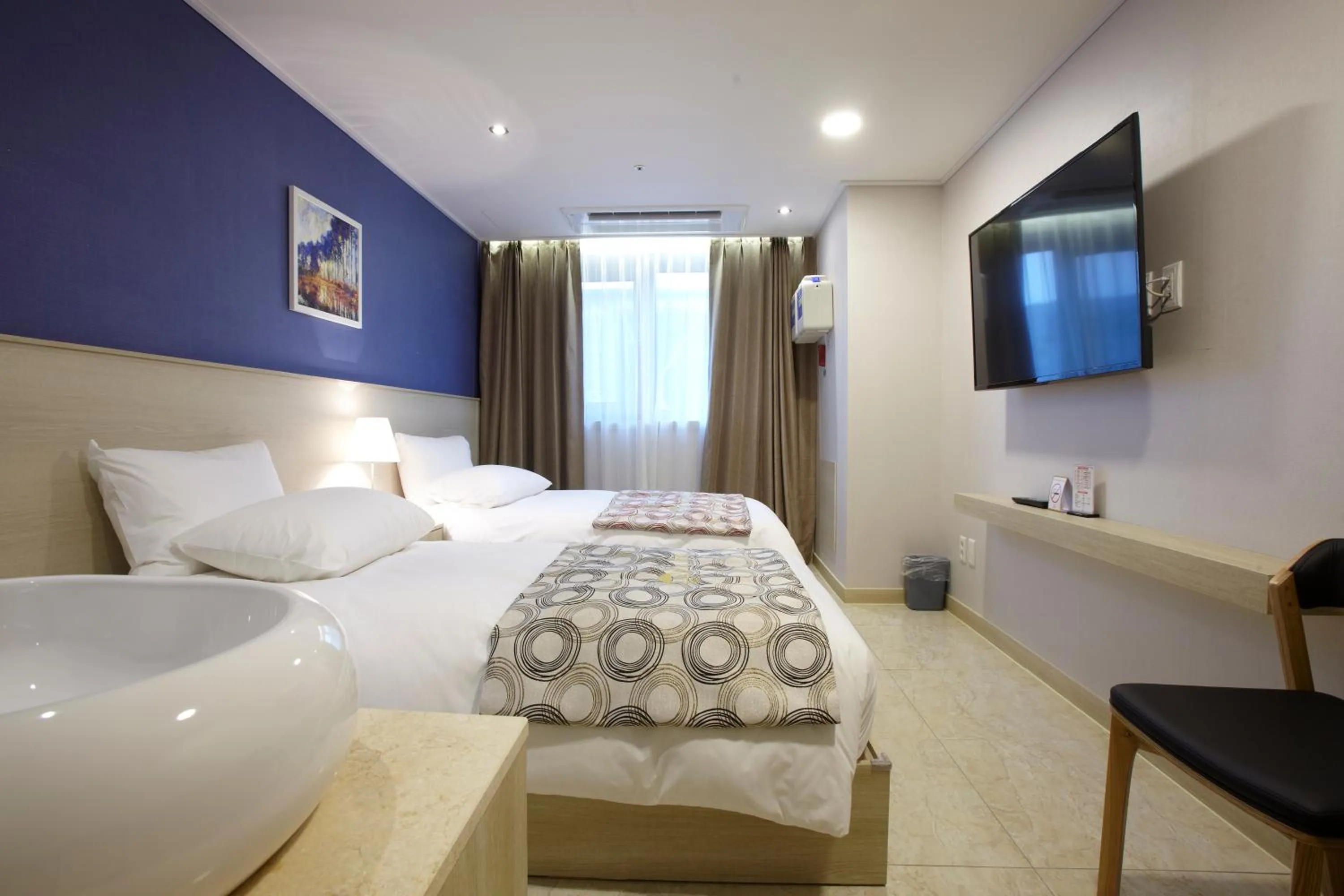 Standard Twin Room in Hotel Sopra Incheon Cheongna