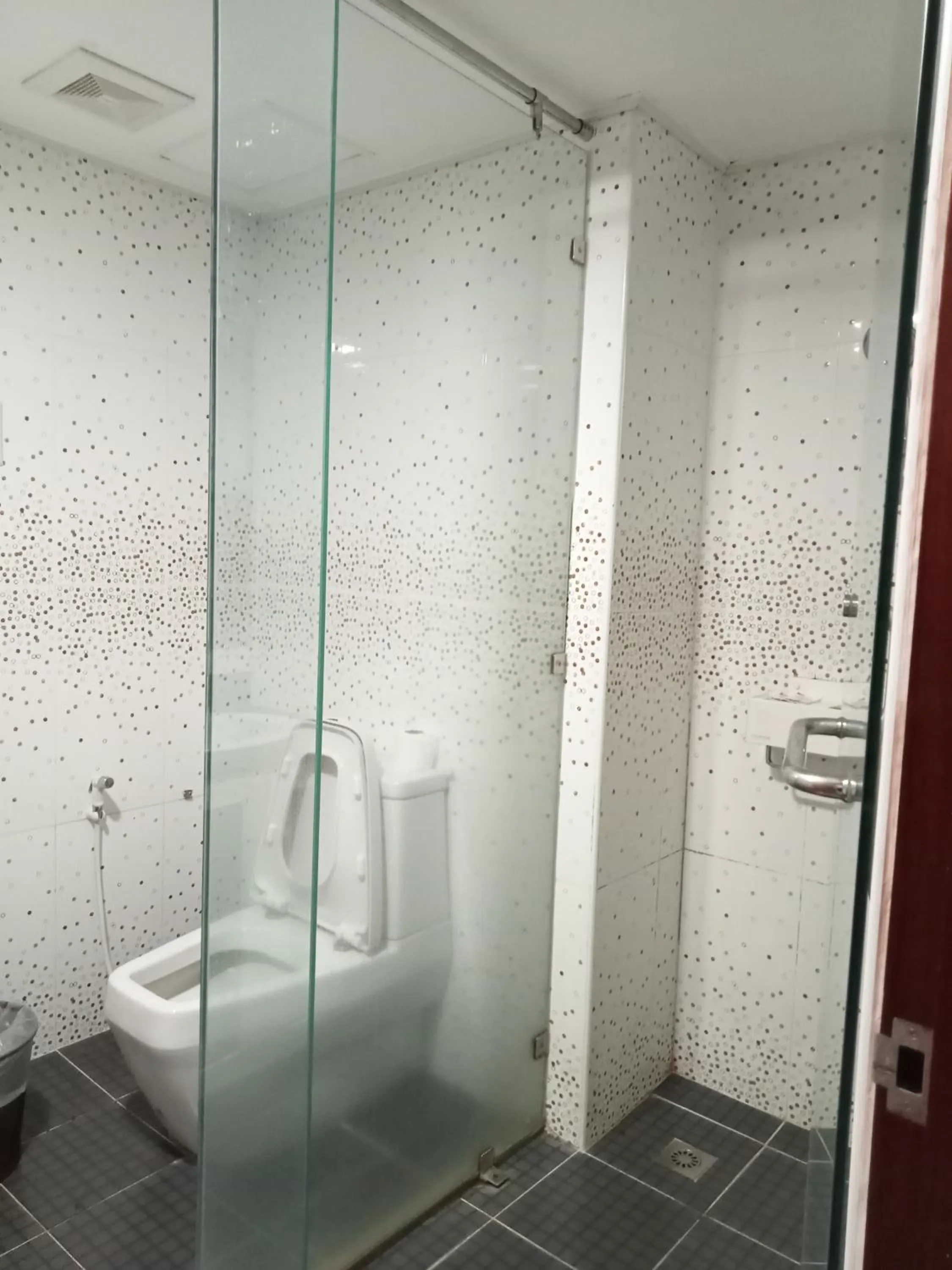 Deluxe Double Room in Myanmar Life Hotel