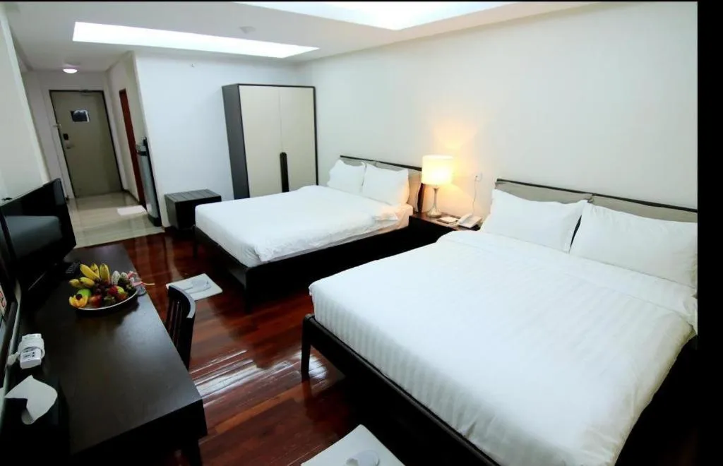 Deluxe Twin Room in Myanmar Life Hotel