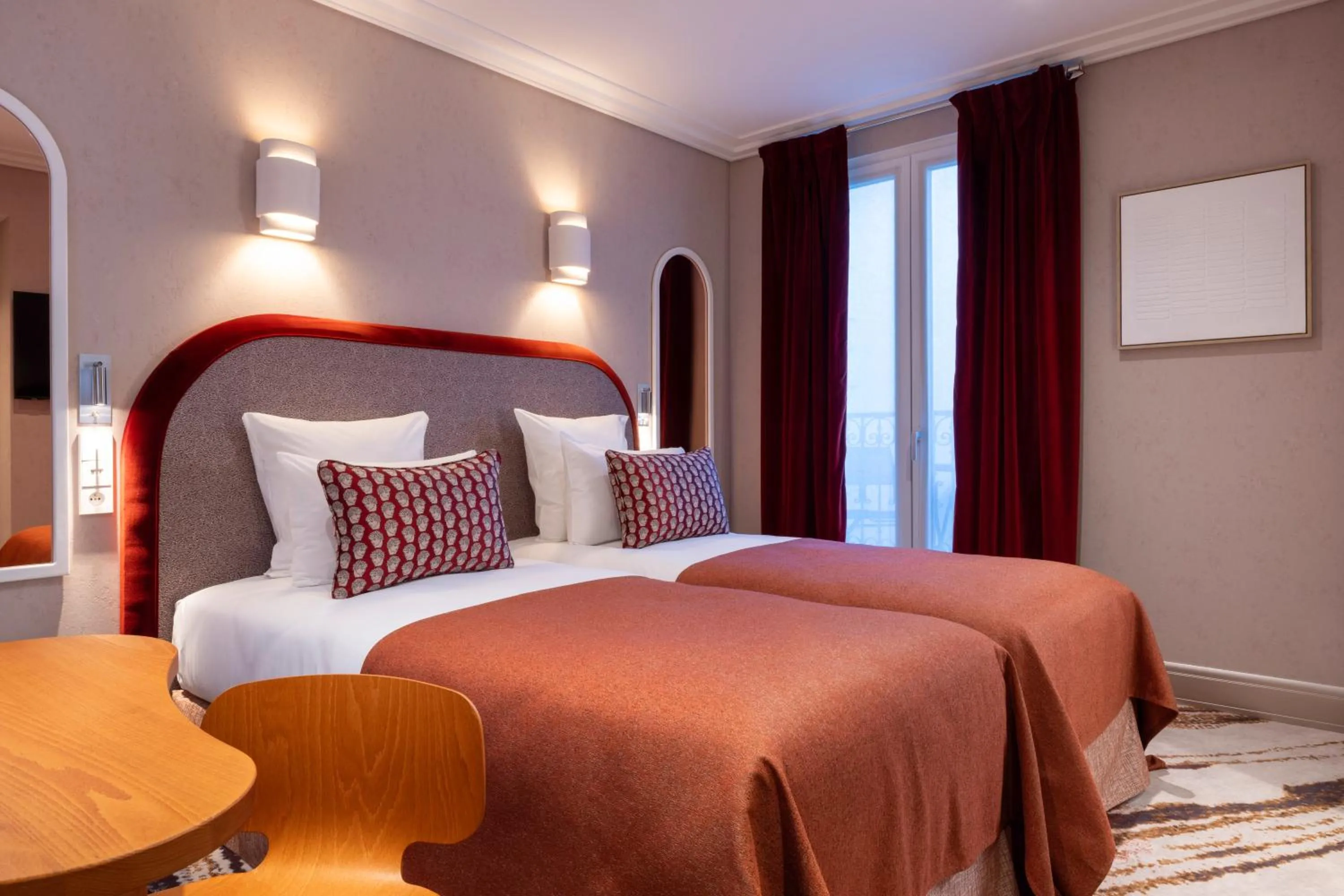 Superior Double or Twin Room in Hotel des Carmes by Malone
