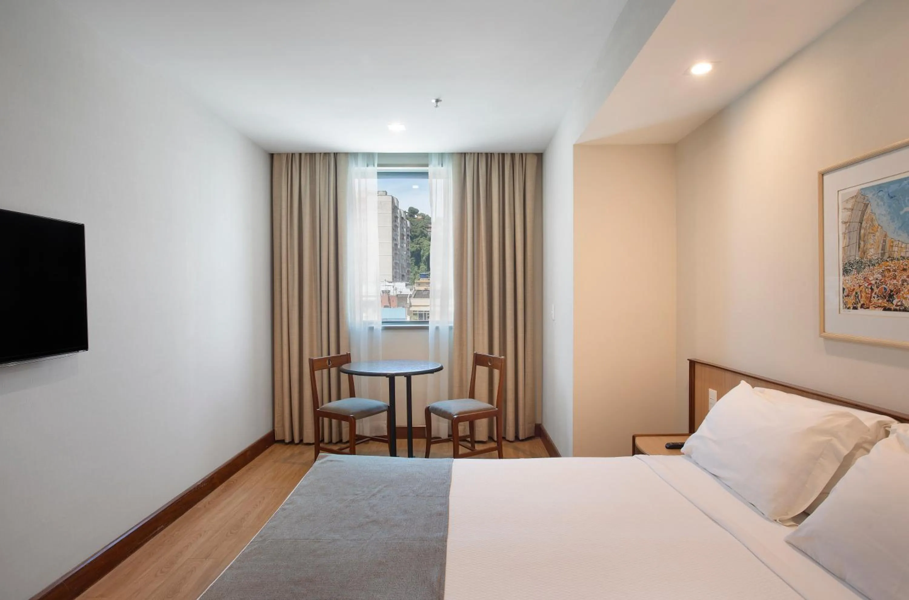 Family Room (4 Adults + 2 Children) in Windsor Plaza Copacabana