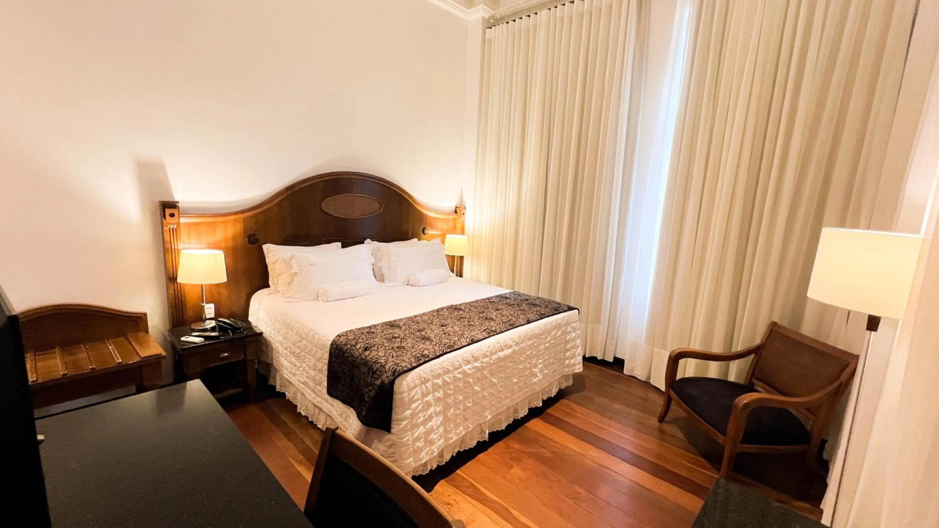 Superior Suite in Johnscher by SJ - San Juan Curitiba