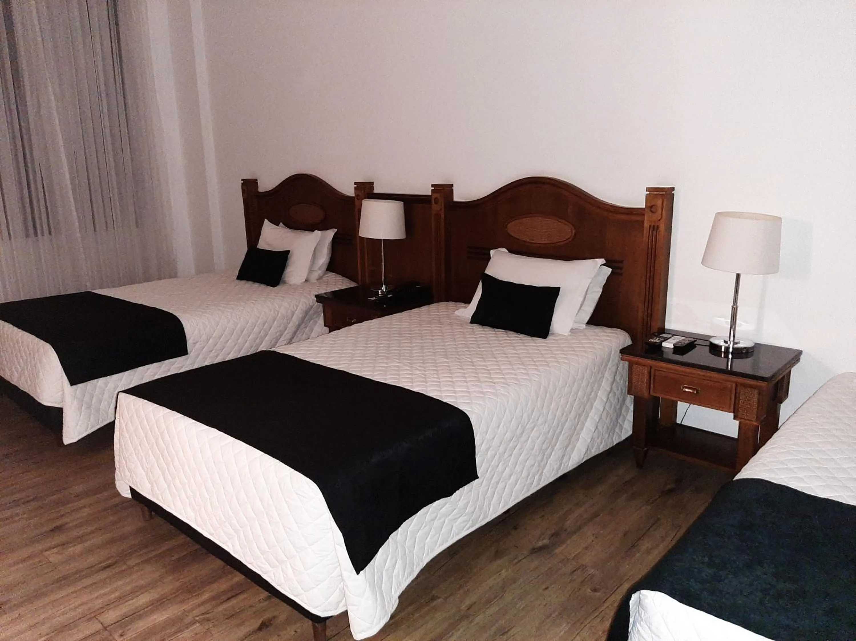 Luxury Triple Room in Johnscher by SJ - San Juan Curitiba