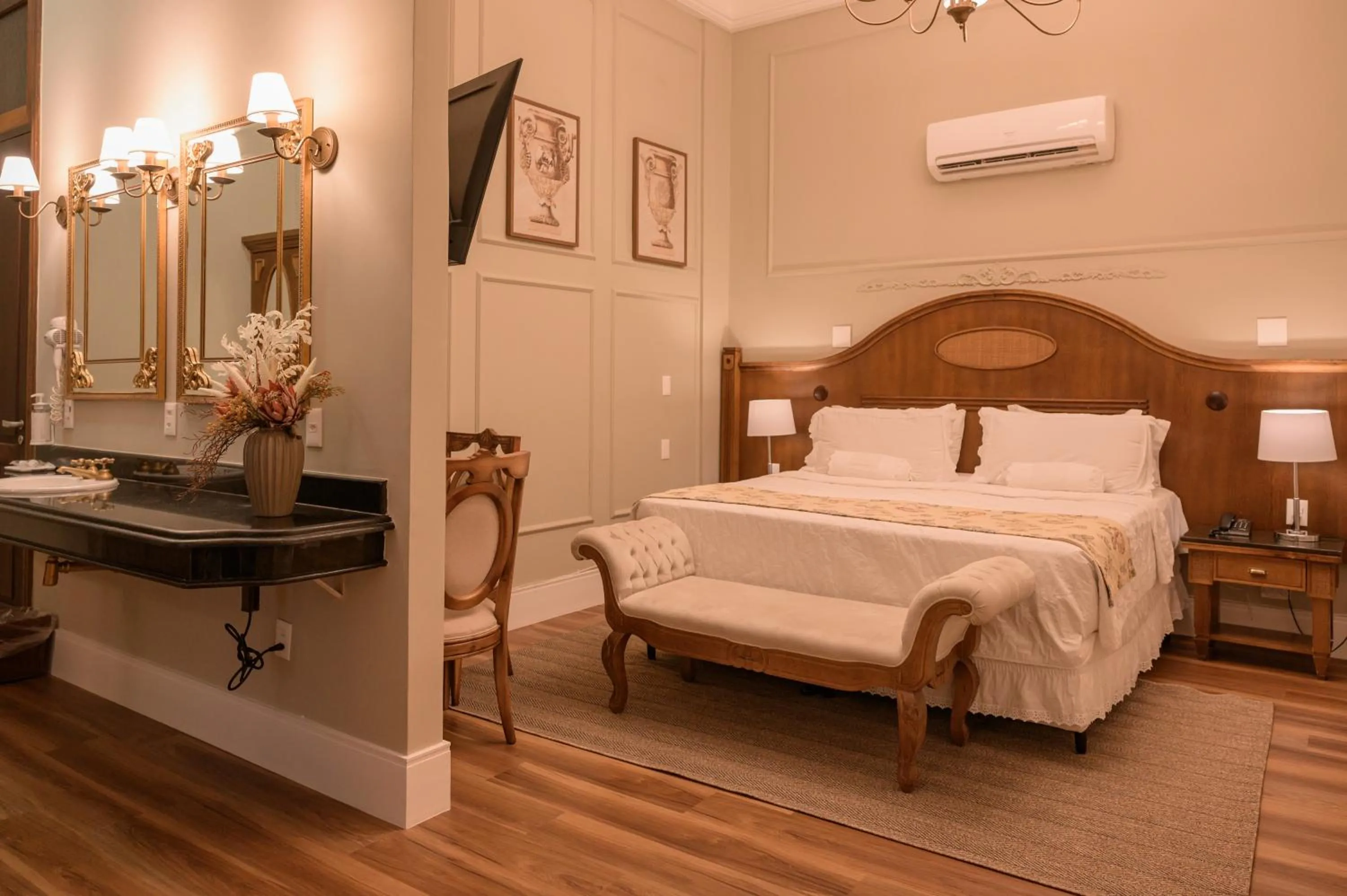 Suite in Johnscher by SJ - San Juan Curitiba