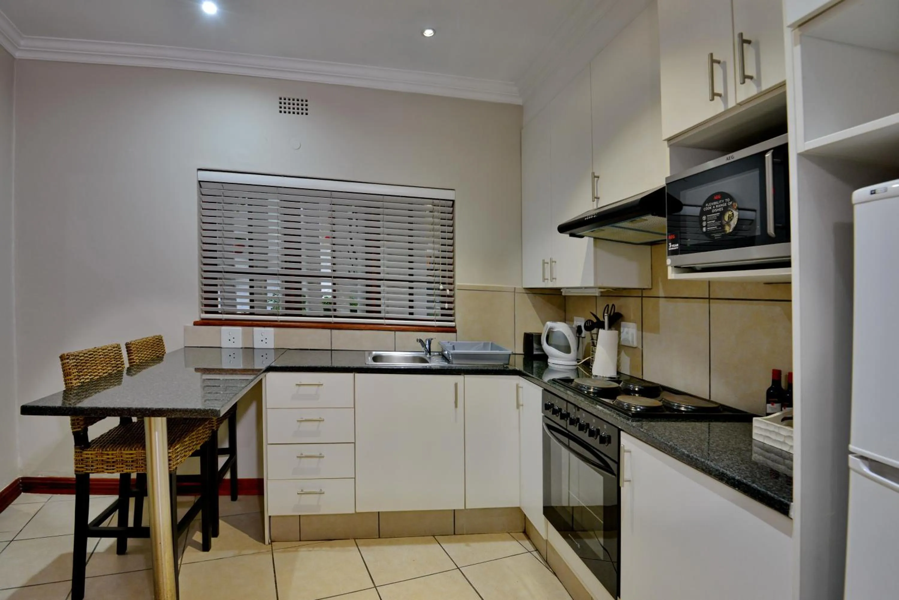 Superior Studio - single occupancy in Rivonia Premier Lodge