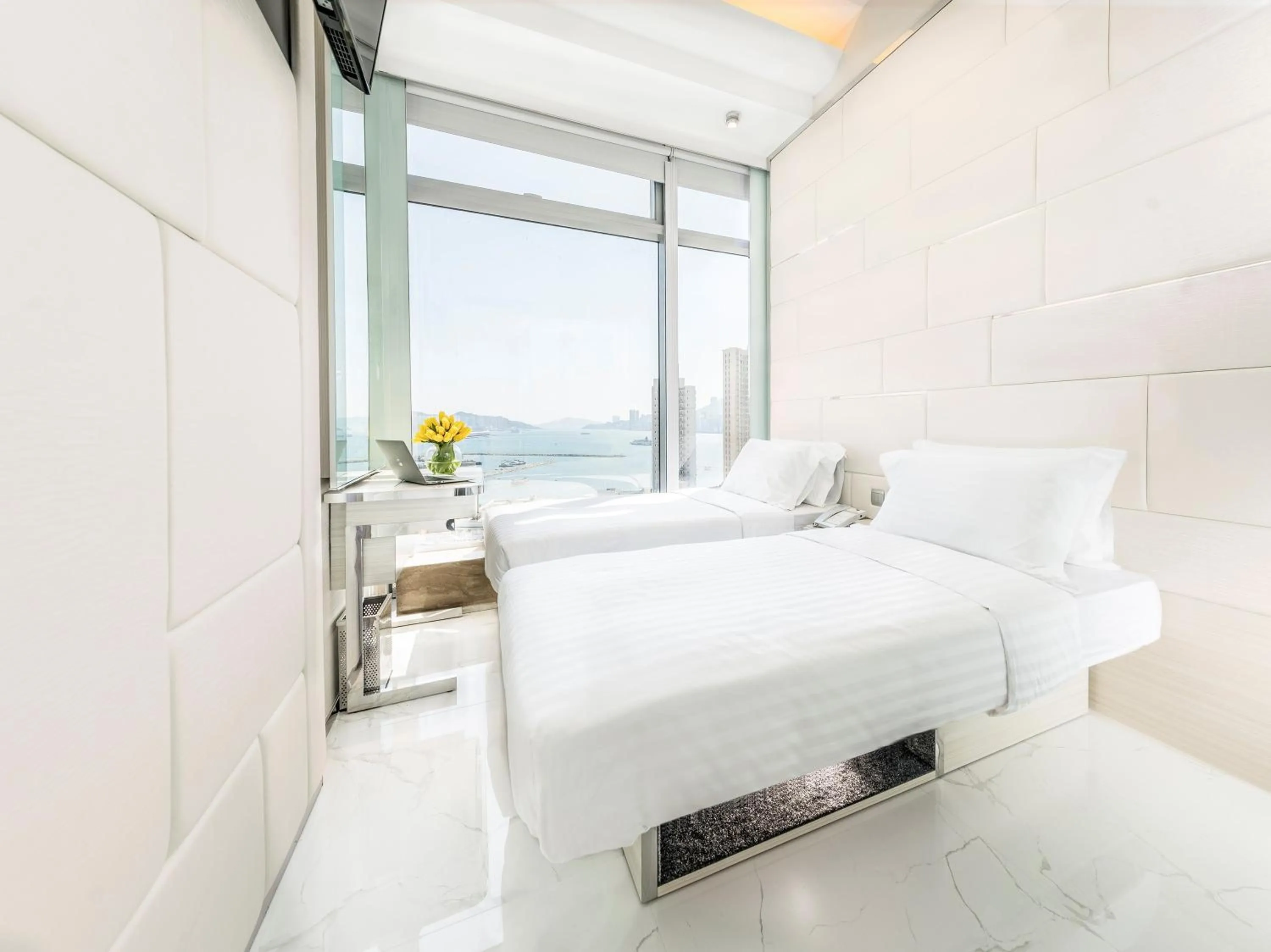 iBusiness Premier Twin Room in iclub To Kwa Wan Hotel