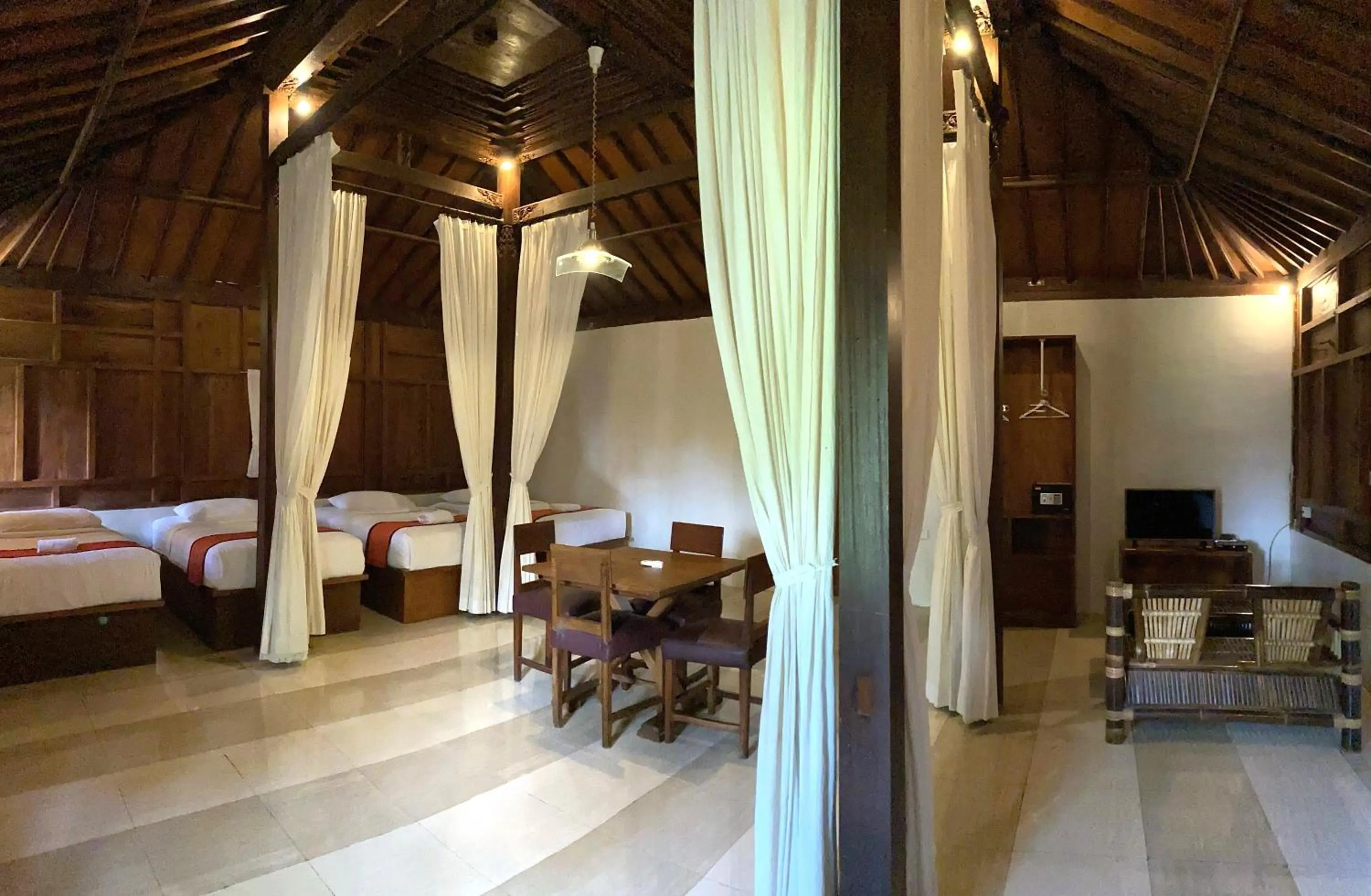 Villa (4 Adults) in Kampoeng Joglo Ijen