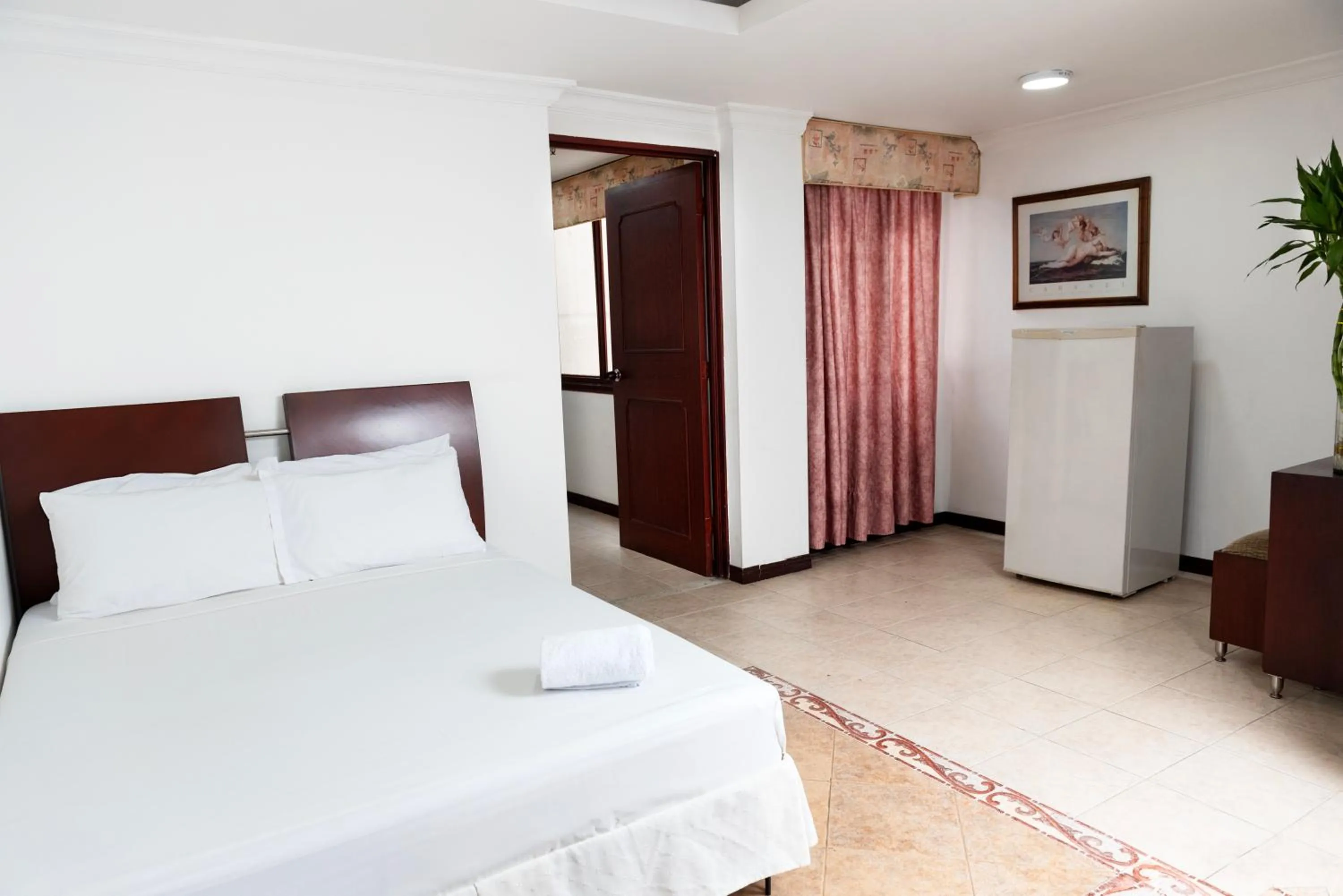 Single Room in Hotel Plaza Las Américas Cali