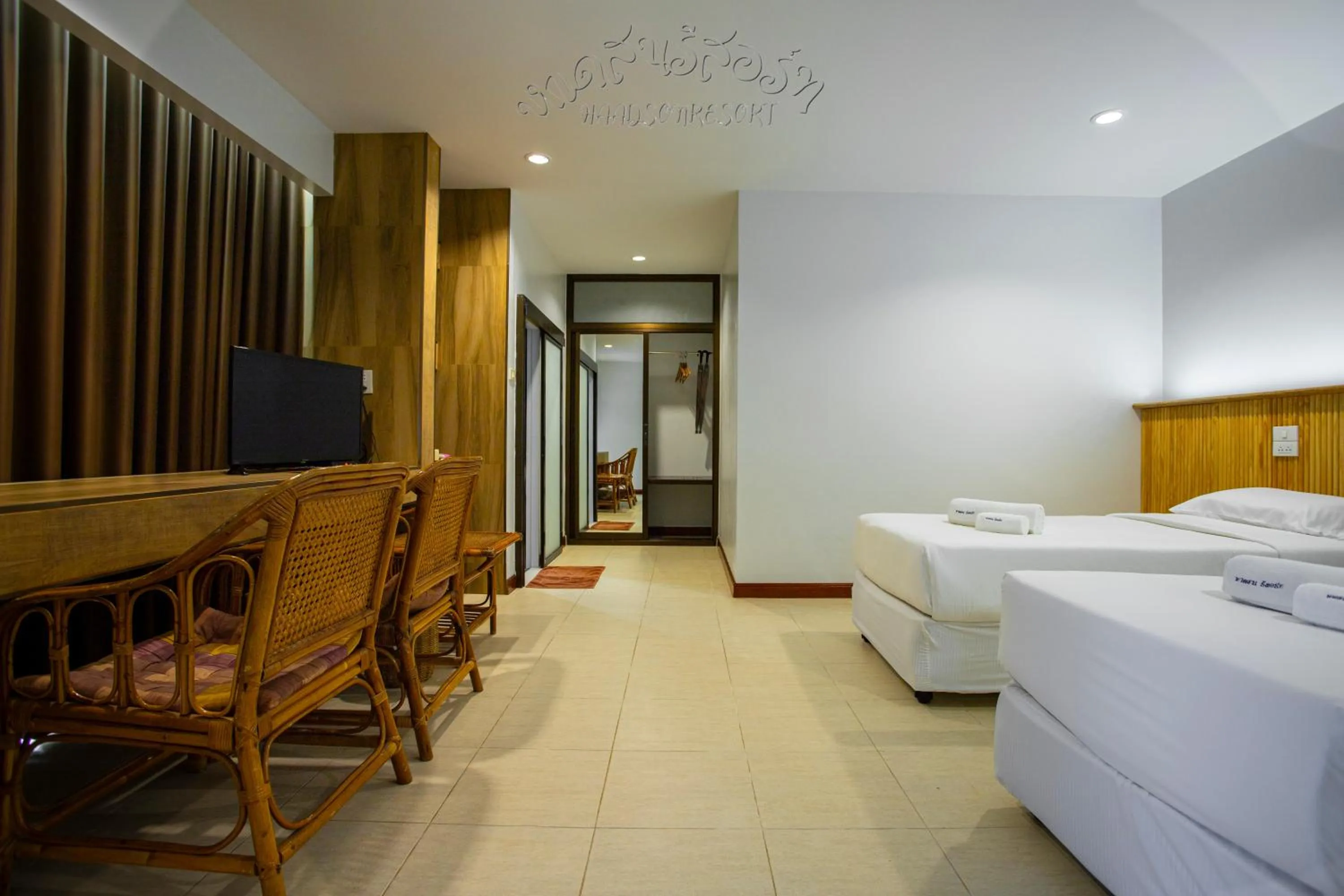 Twin Room with Sea View in HaadSon Resort