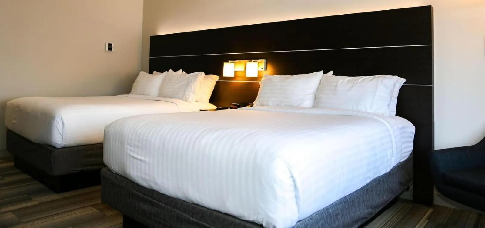 Standard Room with Two Queen Beds in Holiday Inn Express & Suites Kingston-Ulster by IHG
