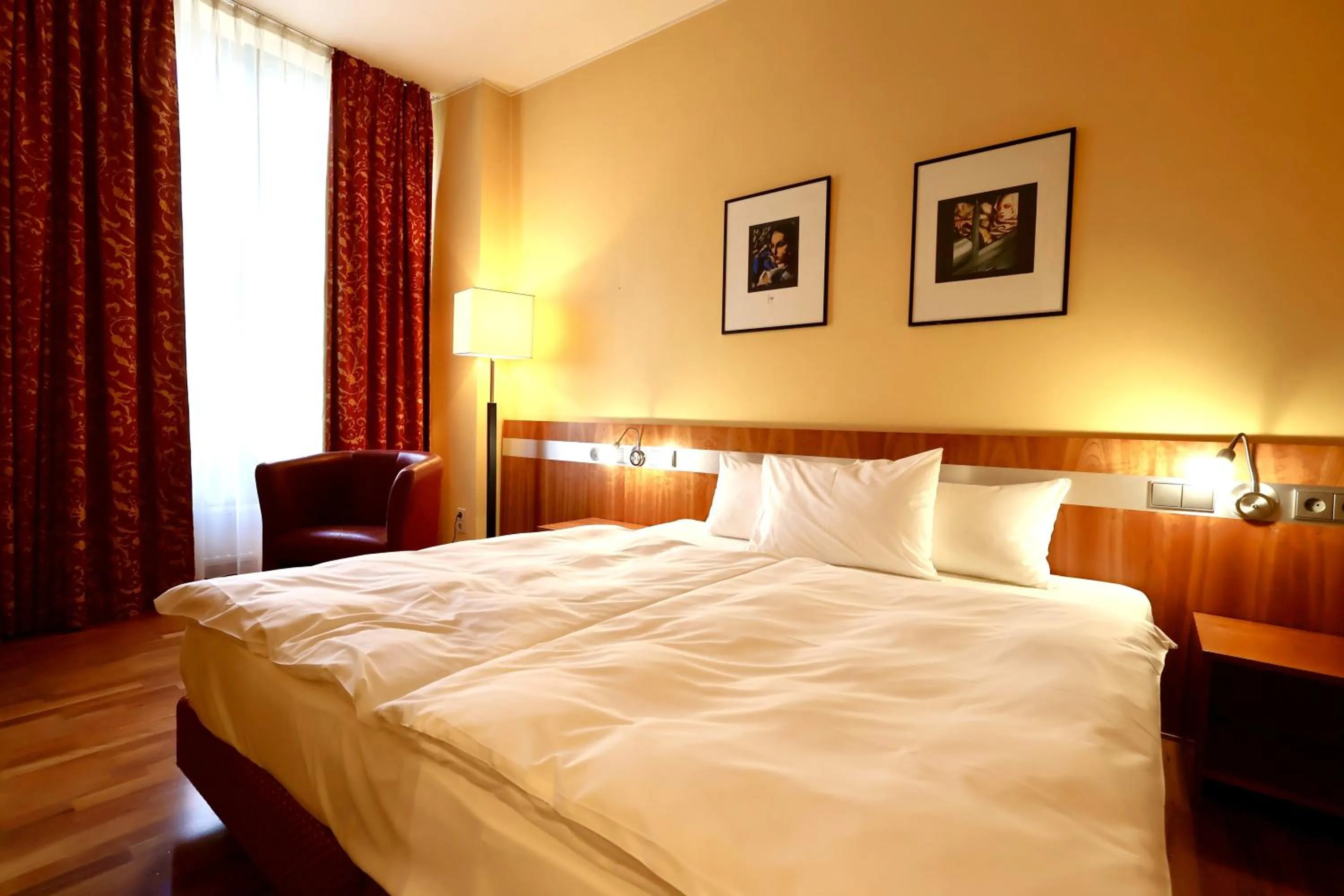 Comfort Double Room in HOTEL de la POSTE