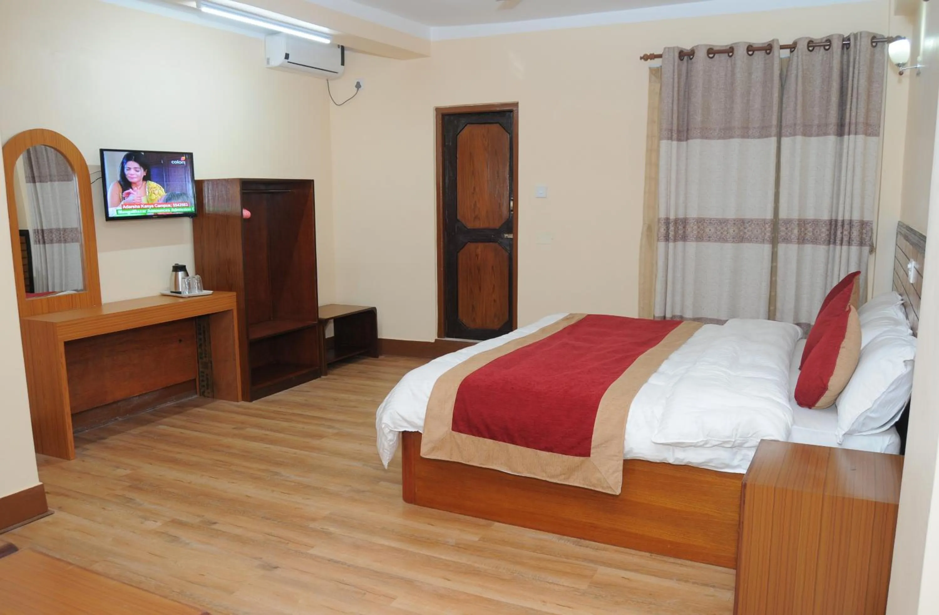 Deluxe Twin Room in Hotel Bagmati