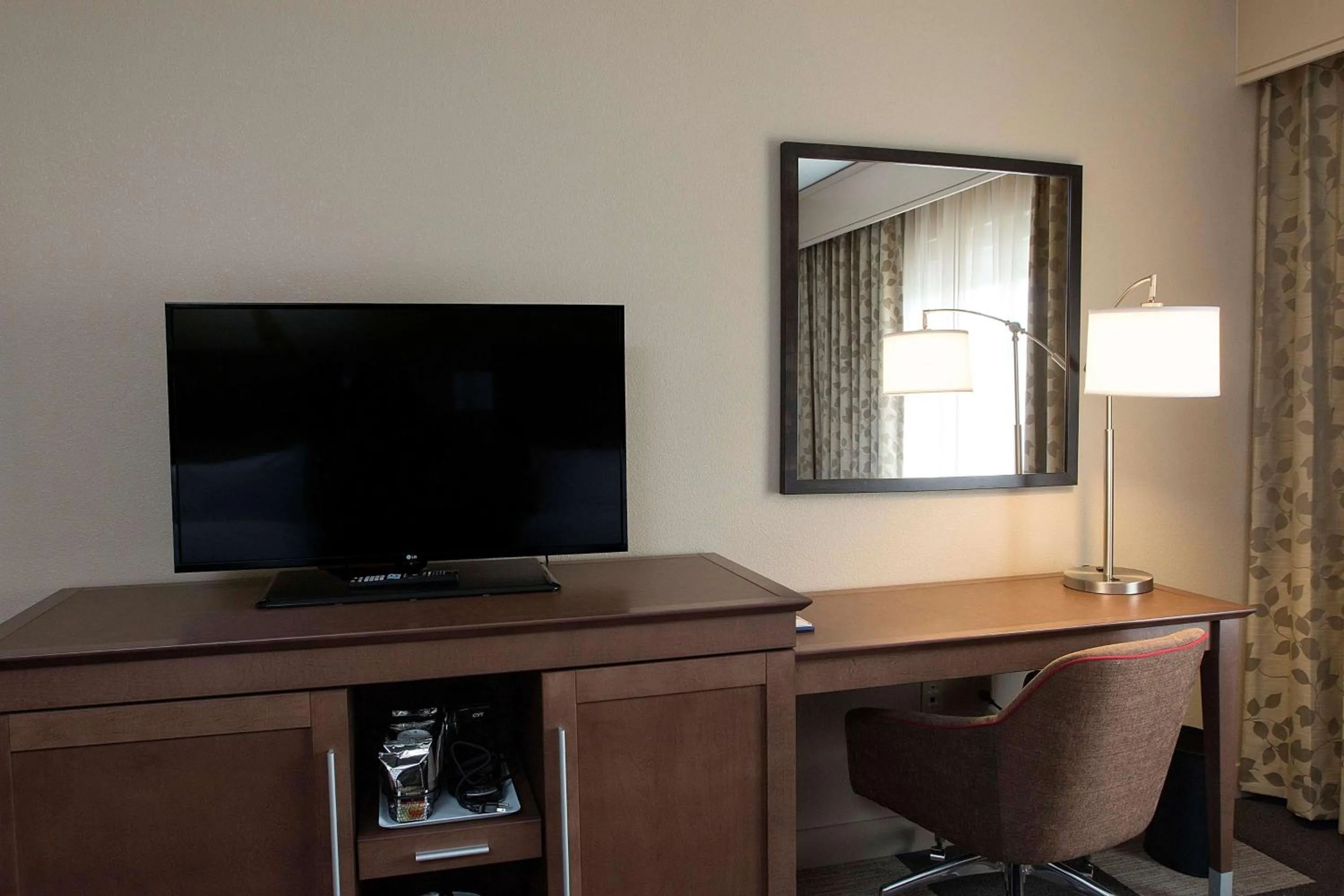 Queen Room with Two Queen Beds - Non-Smoking in Hampton Inn - Paragould