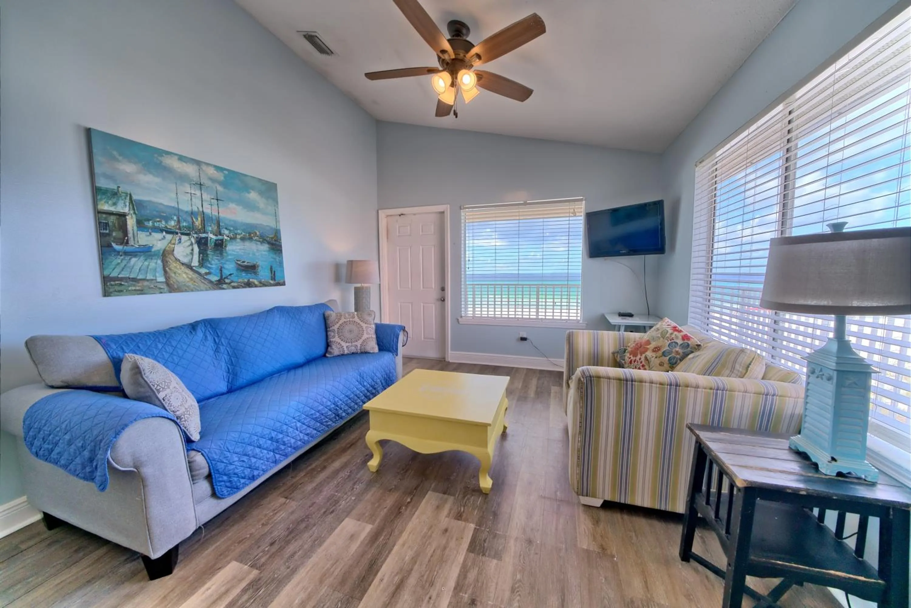 Two-Bedroom Beachfront Villa 28 in Pineapple Villas