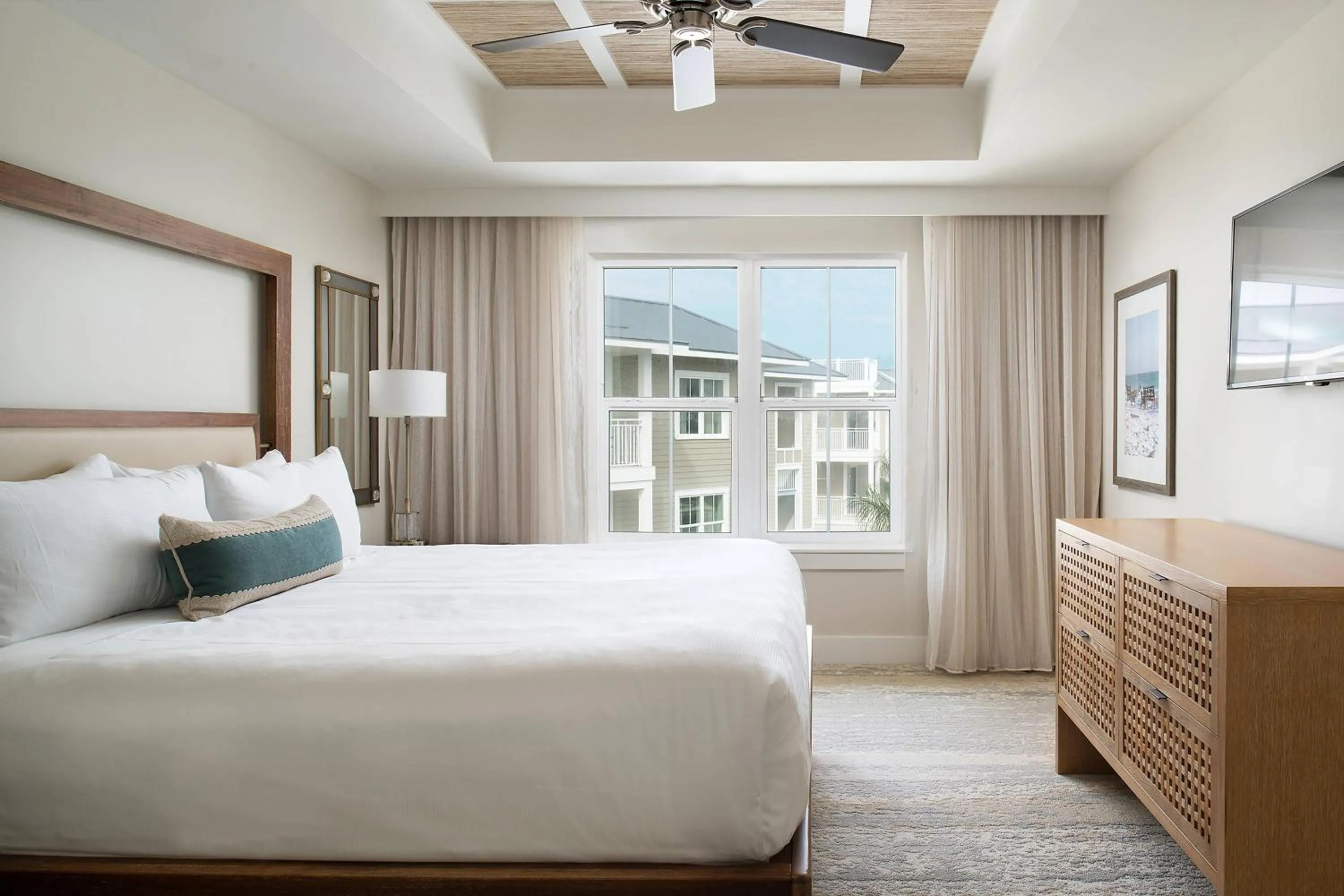 King Room in Waterline Villas & Marina, Autograph Collection