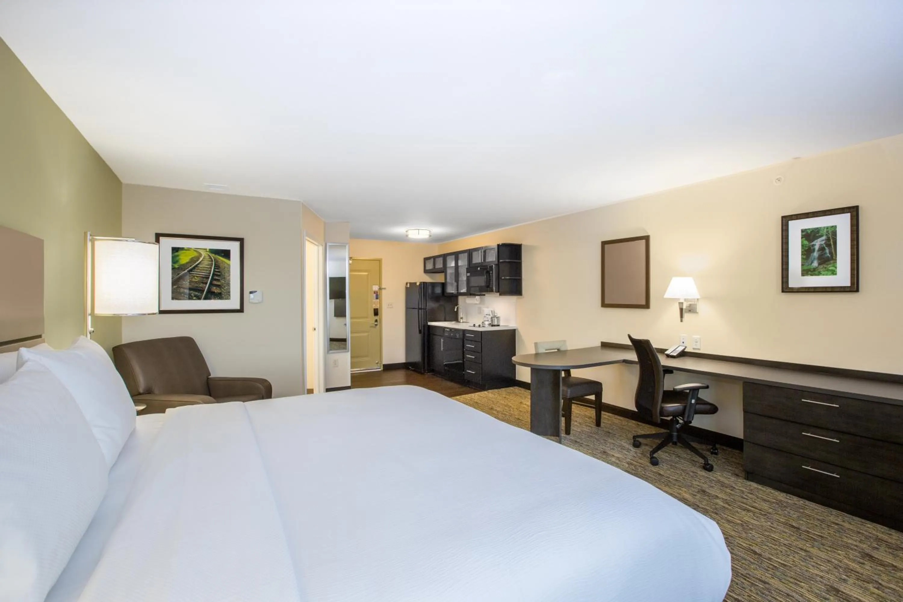 King Studio Suite in Candlewood Suites - Omaha Millard Area by IHG