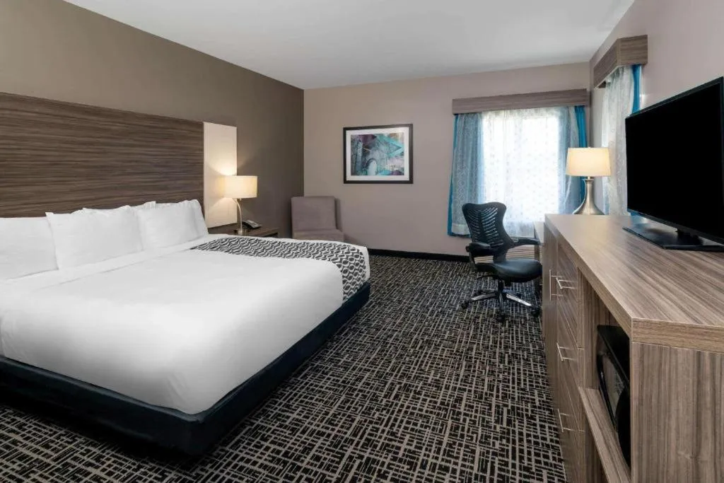 King Room - Non-Smoking in La Quinta by Wyndham Forsyth