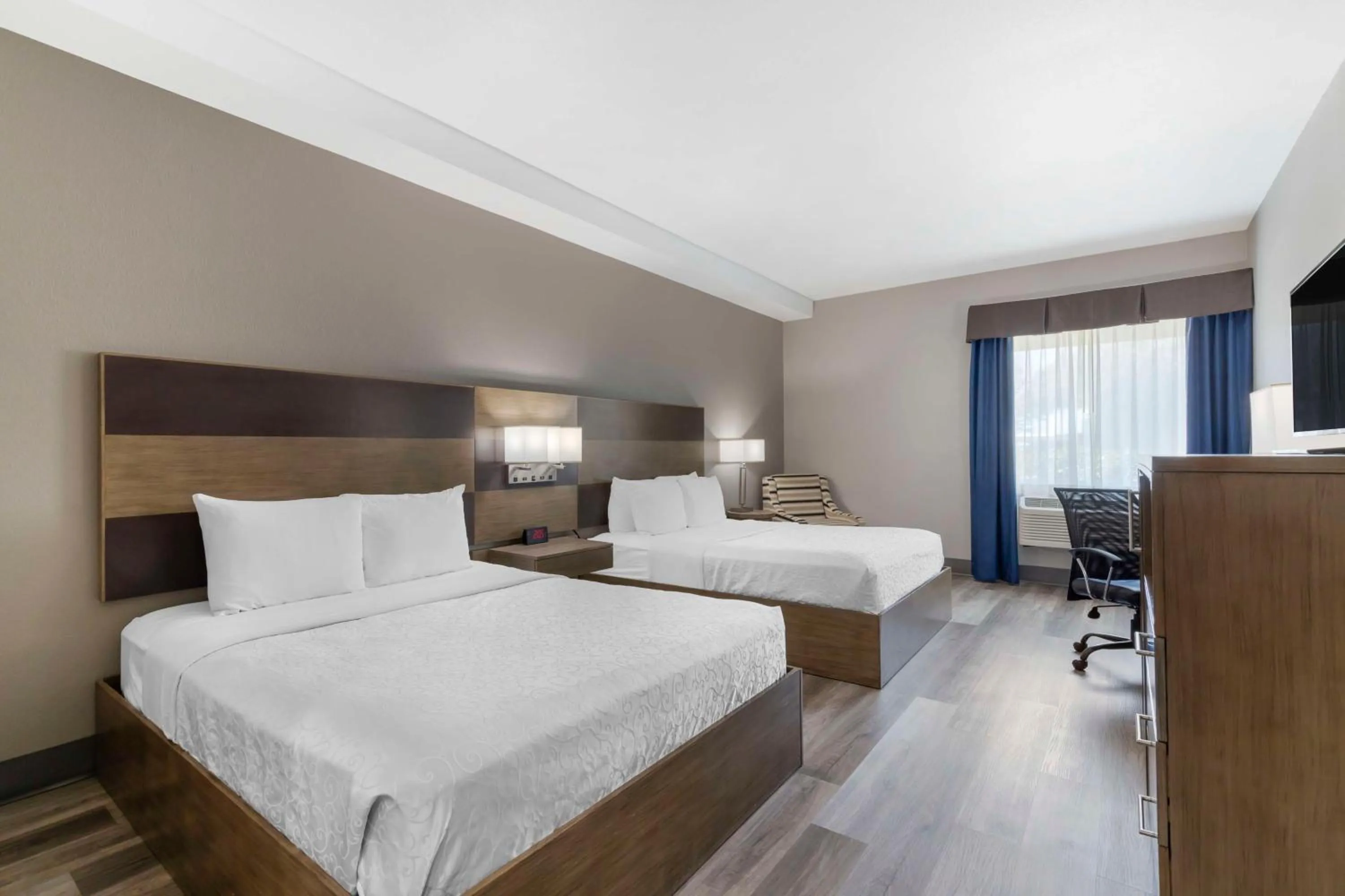 Queen Room with Two Queen Beds in Best Western Plus Downtown North