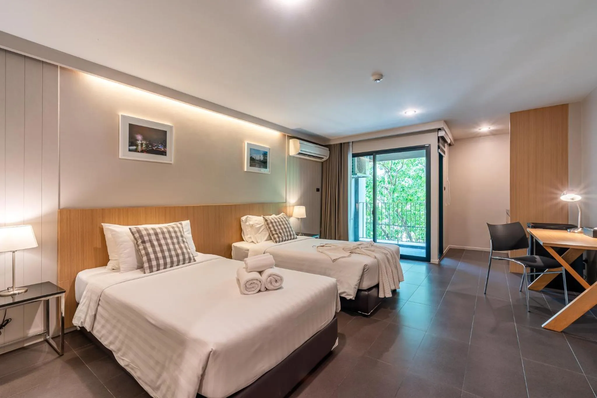 Deluxe Twin room with Balcony in Naga Residence
