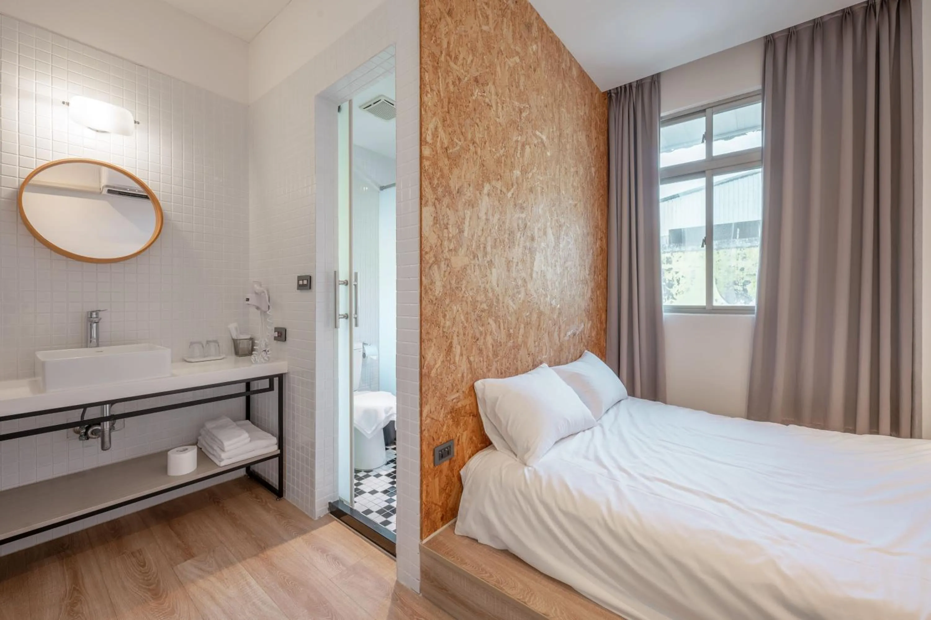 Double Room with Private Bathroom in Light Hostel Hualien