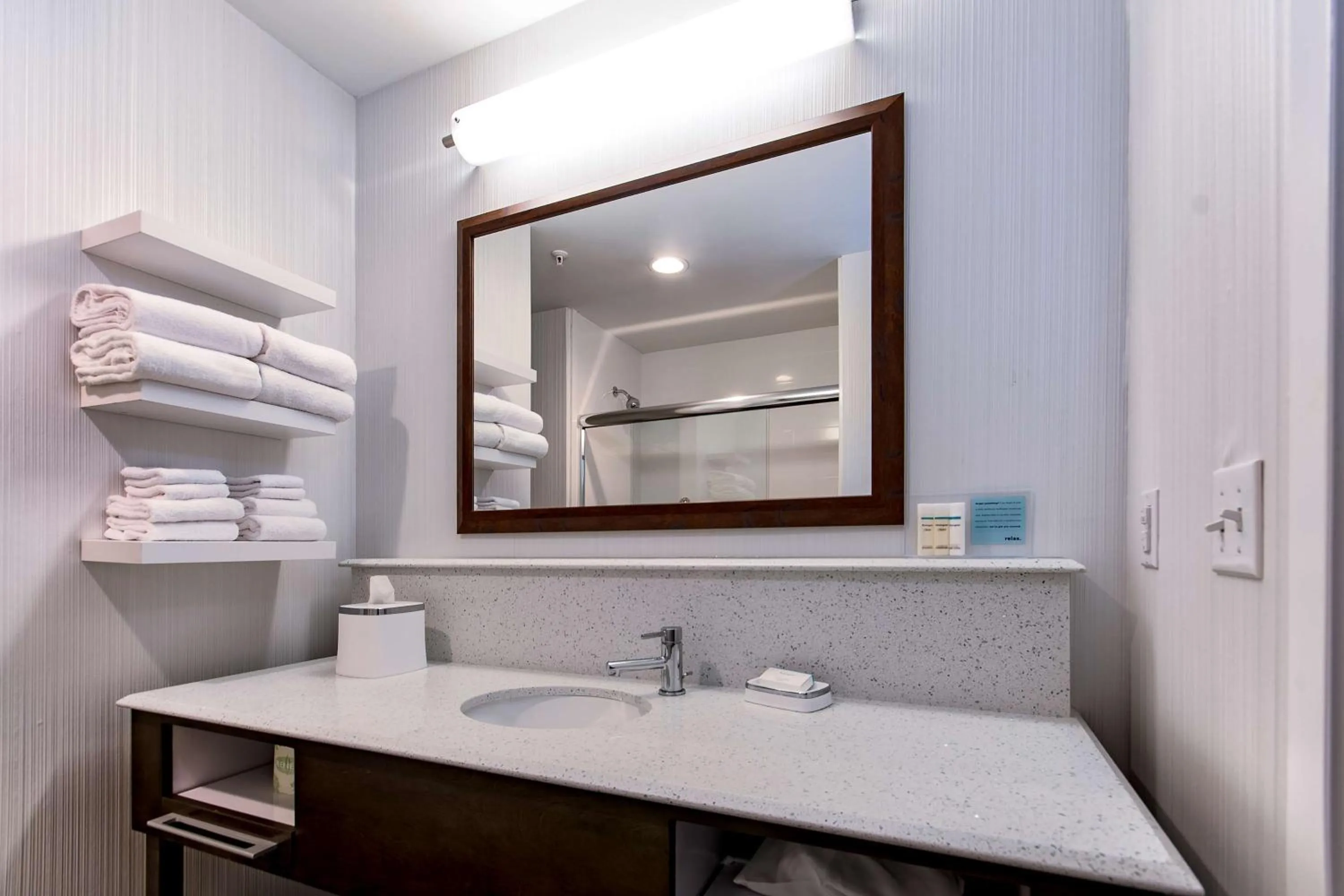 King Room with Sofa Bed - Non-Smoking in Hampton Inn Lockport - Buffalo, NY