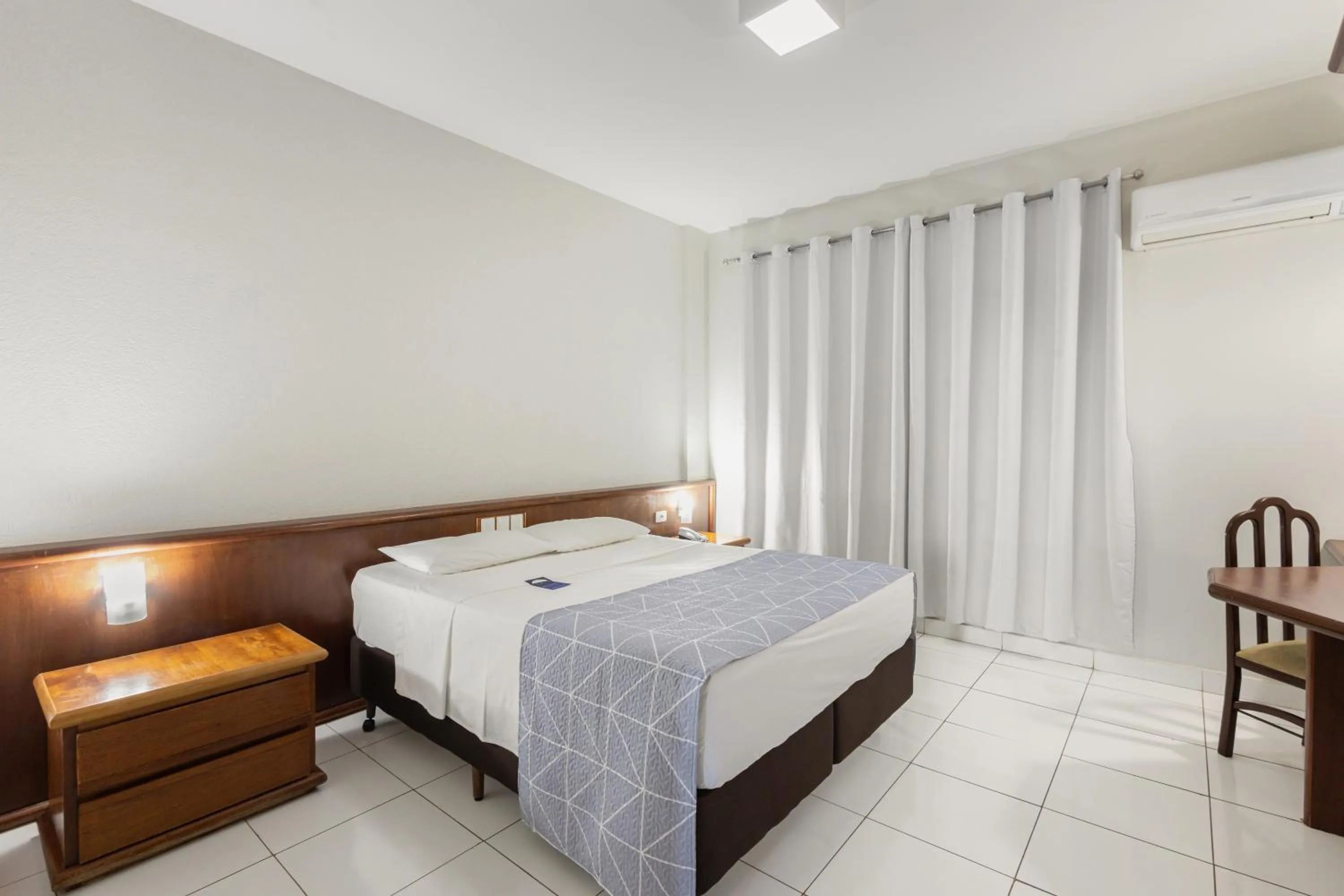 Deluxe Casal - single occupancy in Bristol Exceler Campo Grande
