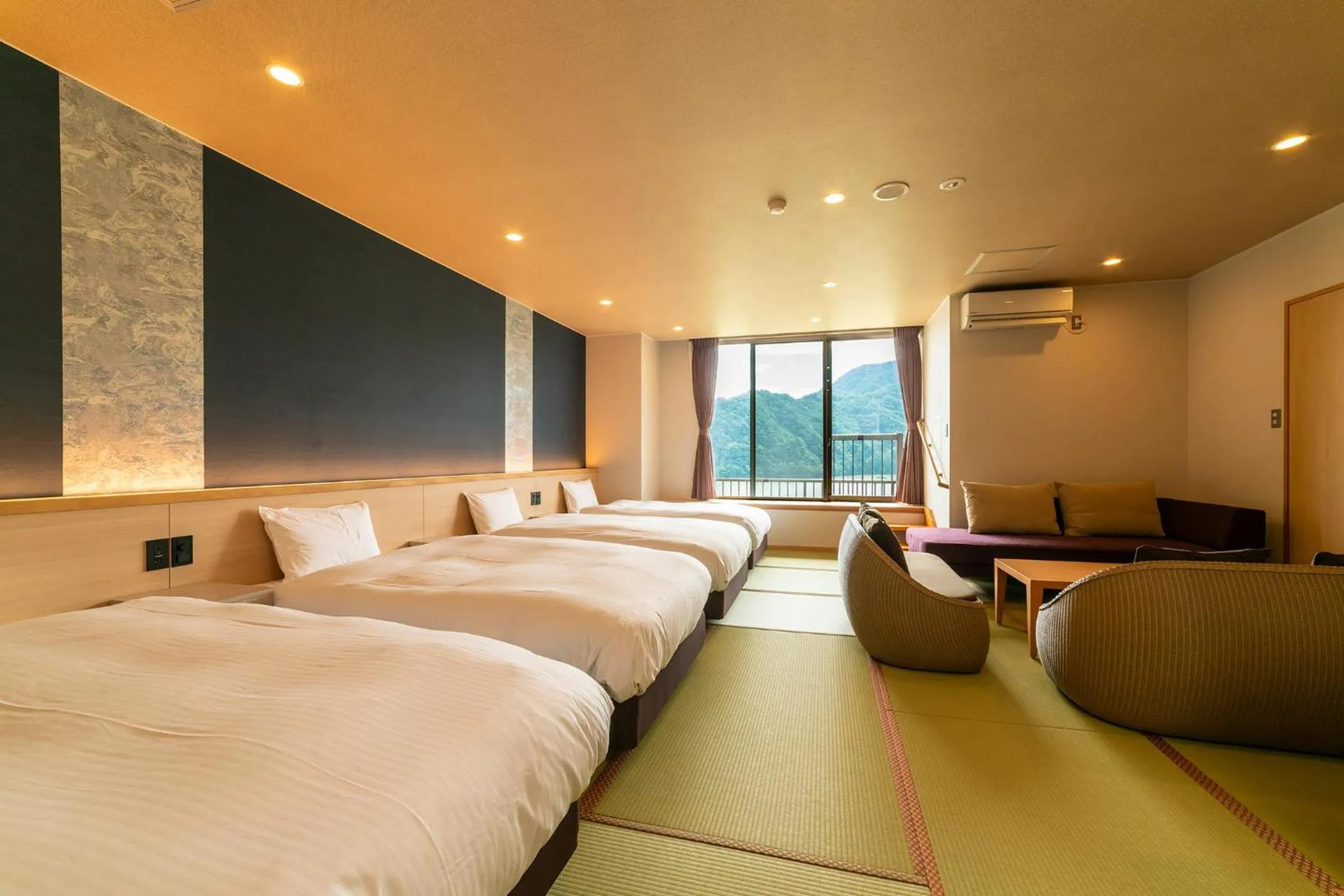 Suite Japanese-Style 4 Beds - Indoor Bath - Non-Smoking in Ooedo Onsen Monogatari Premium Kinosaki