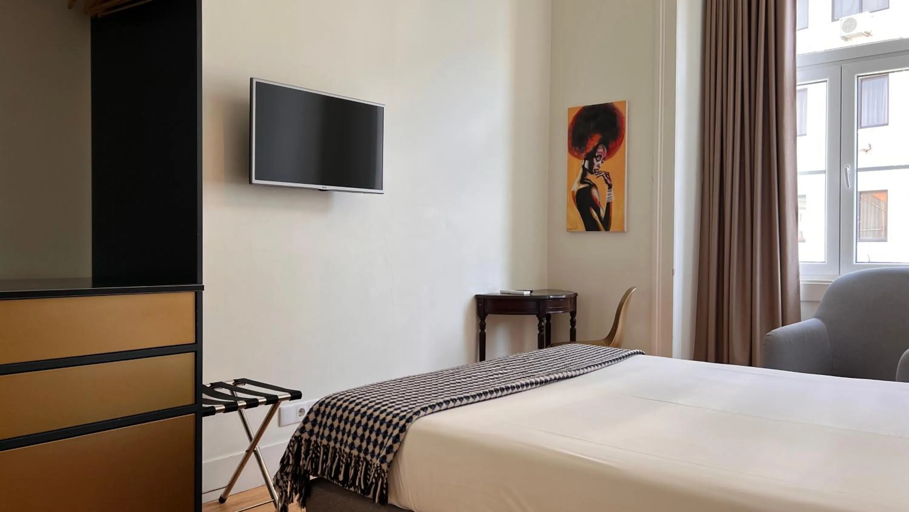 Double Room in Tesouro da Baixa by Shiadu