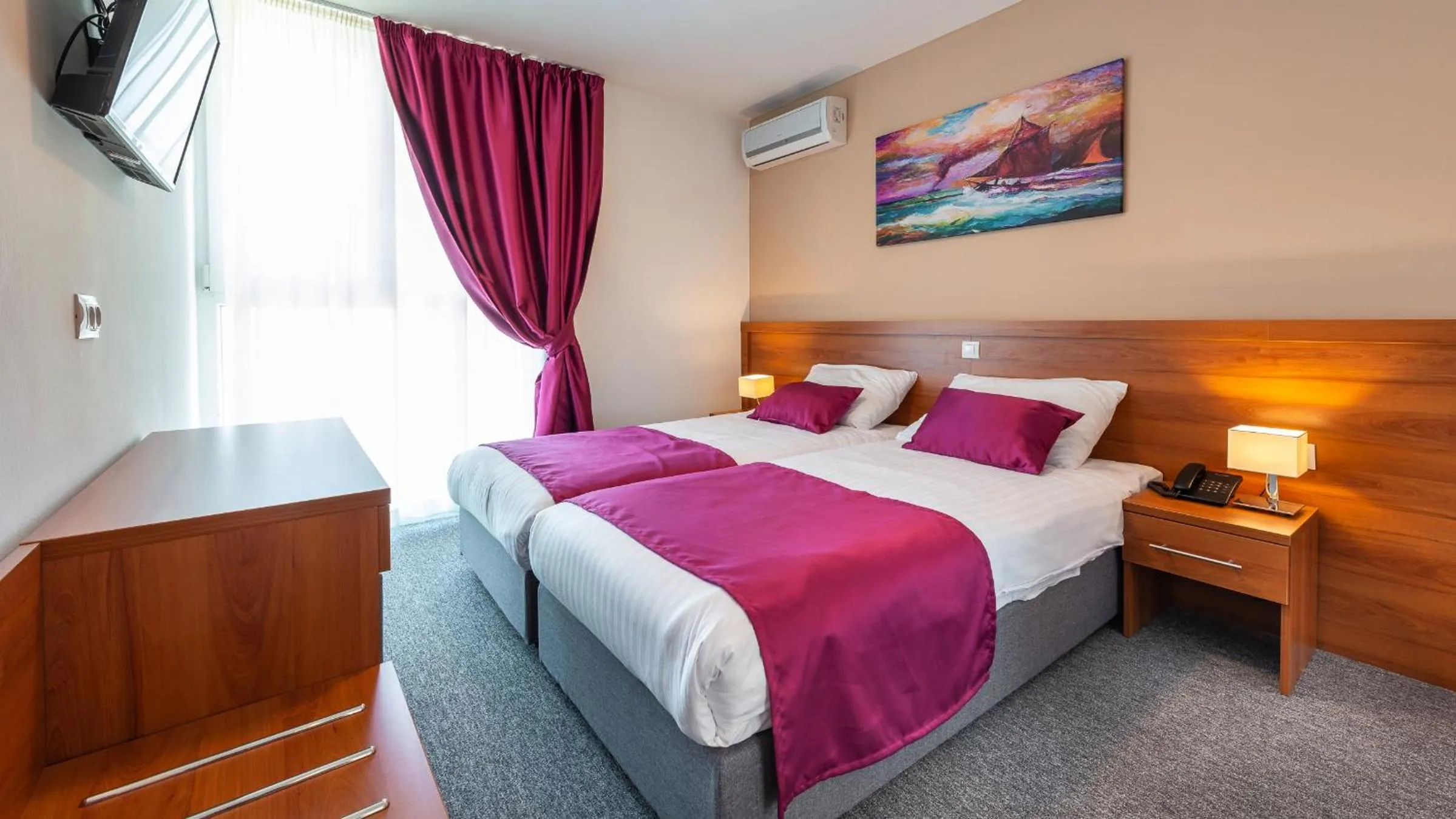Standard Double/Twin Room - Annex in Hotel Komodor
