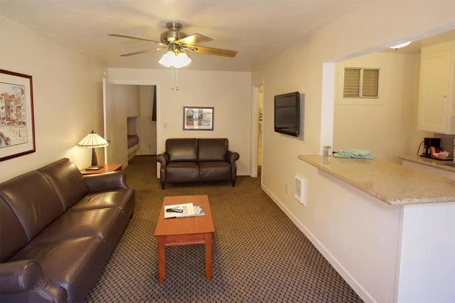 Two Bedroom with Kitchen - #134 - No View in Capitola Venetian Vacation Rentals